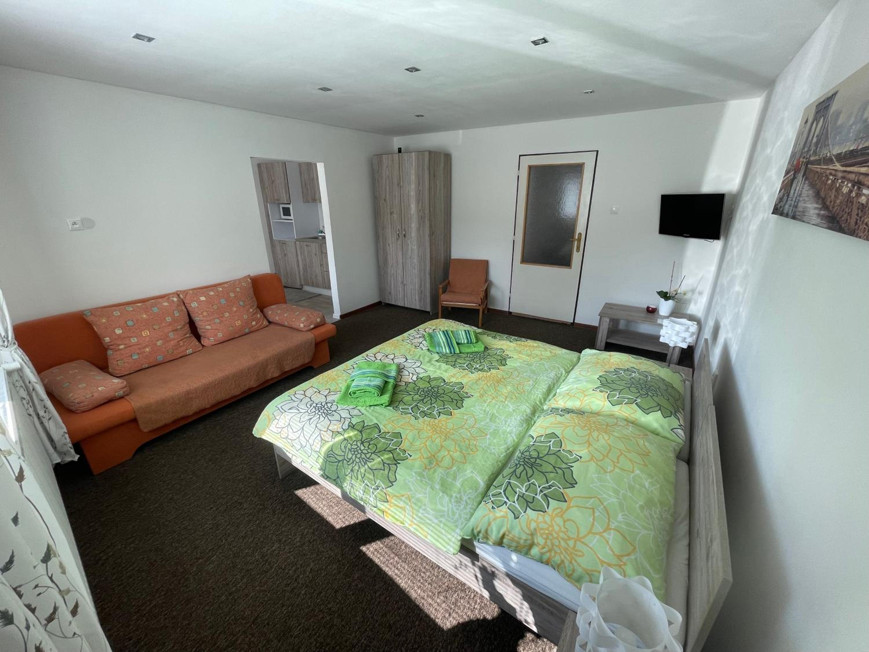 Apartment - Ground Floor photo 2