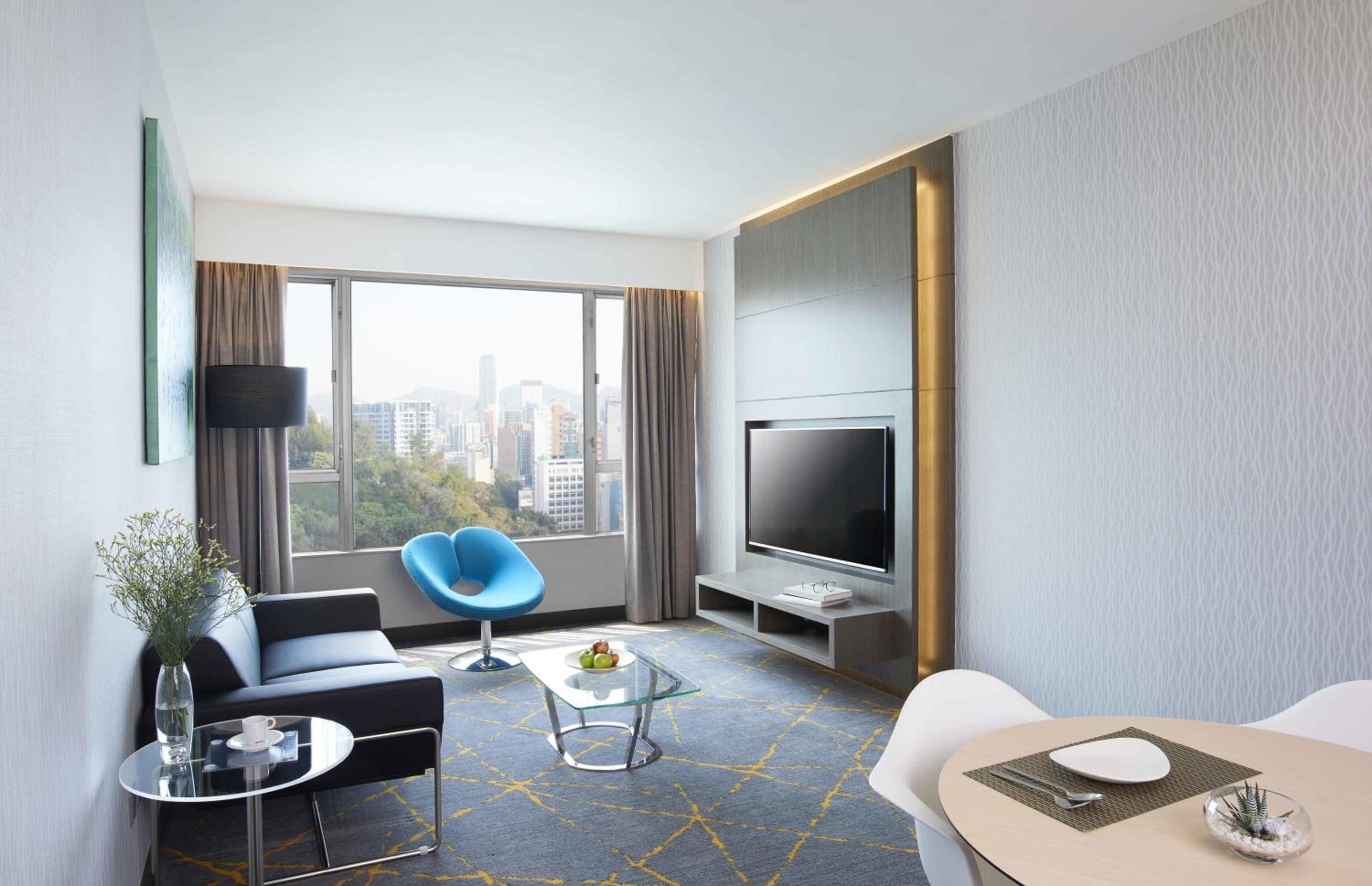 Premier Plus Suite King photo 3