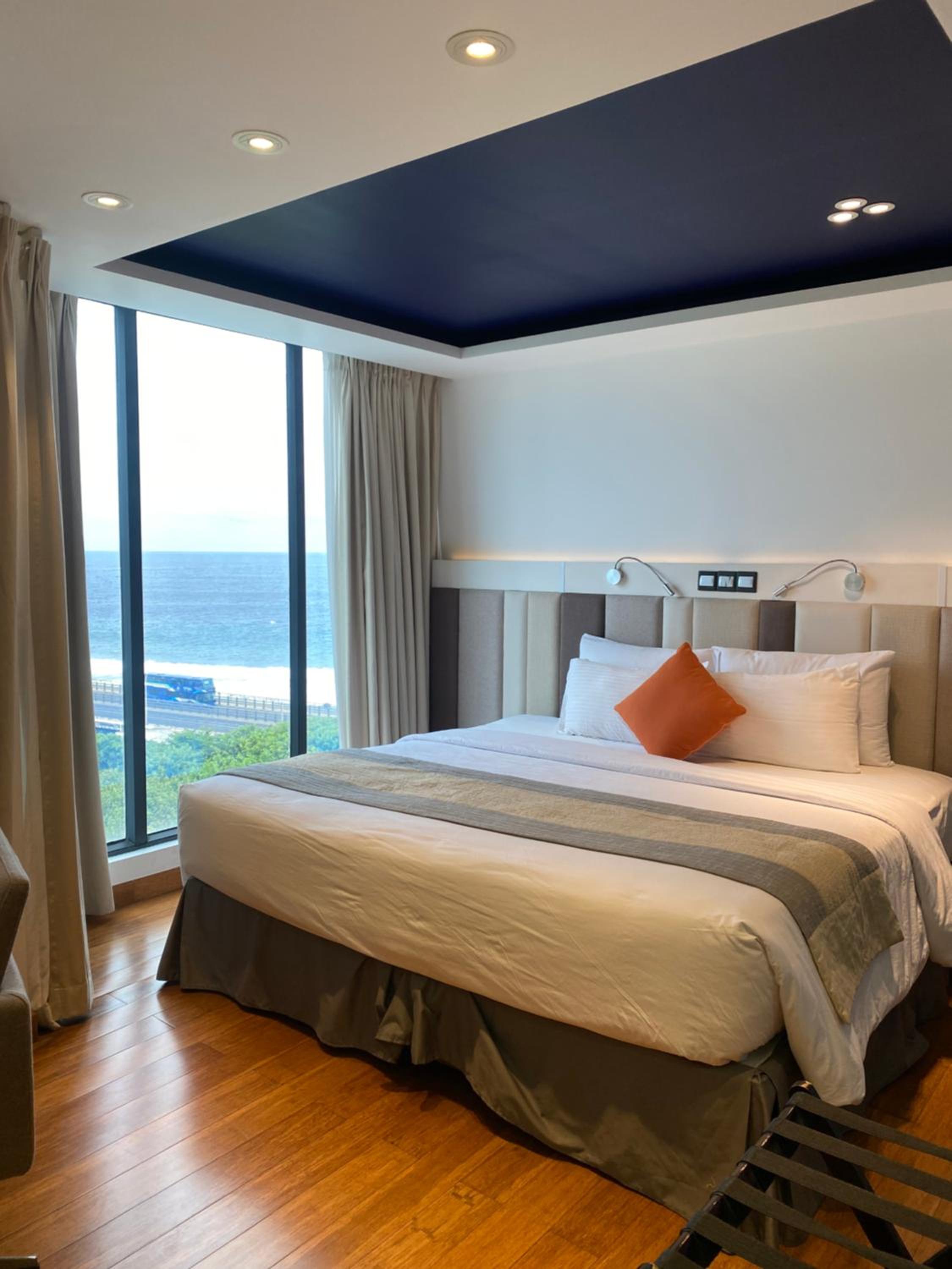 Deluxe Double Room with Balcony & Sea View (Free Return Airport Transfer and 10% off on Food & Beverage) - Photo 14