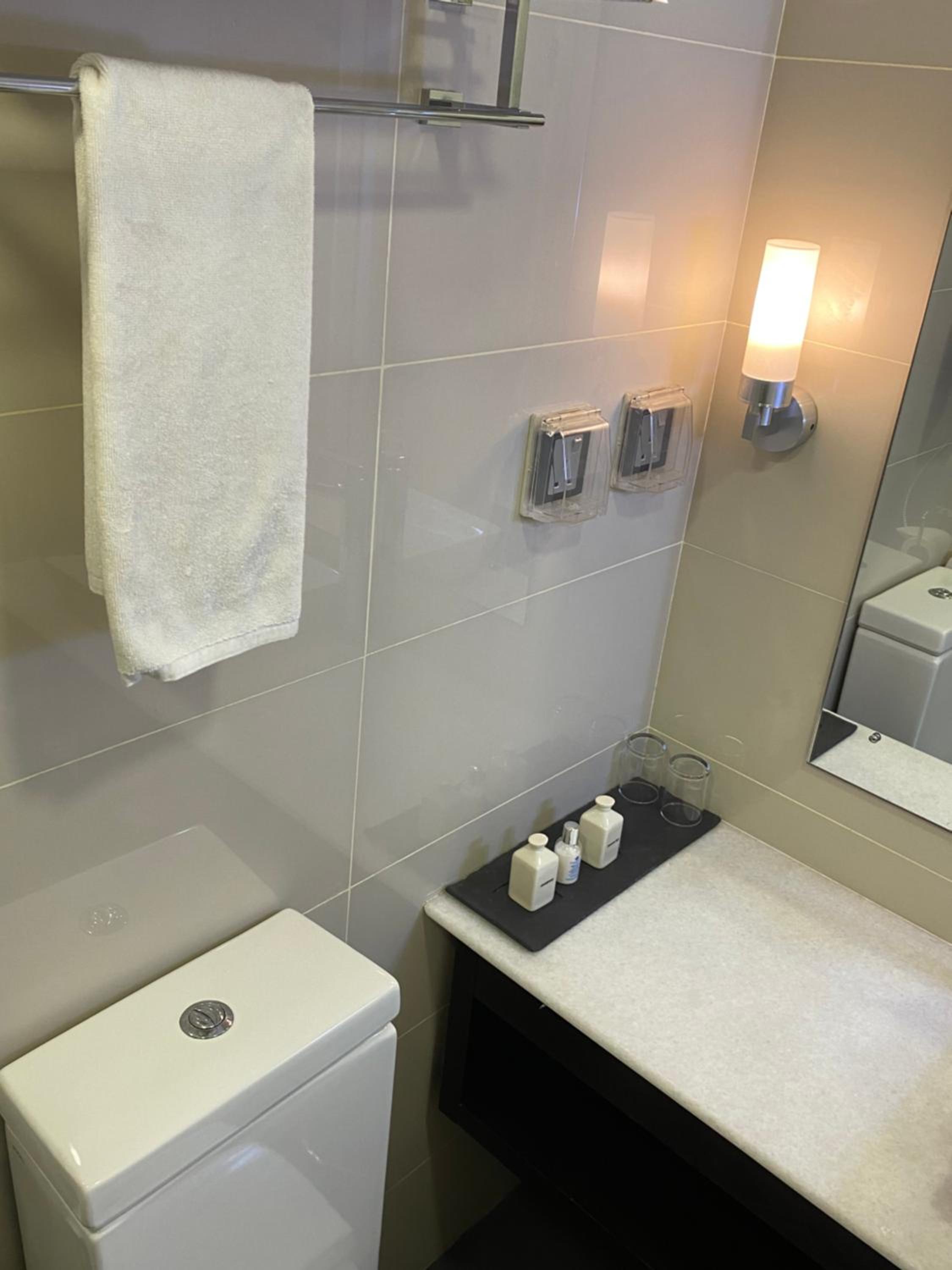 Standard Double Room (Free Return Airport Transfer and 10% off on Food & Beverage) - Photo 13