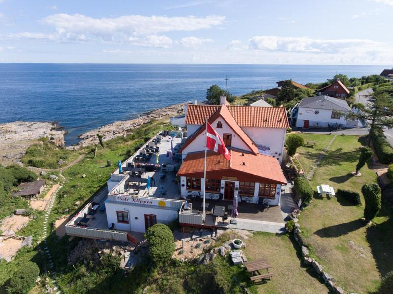 Deluxe Double Room with Balcony and Sea View photo 1