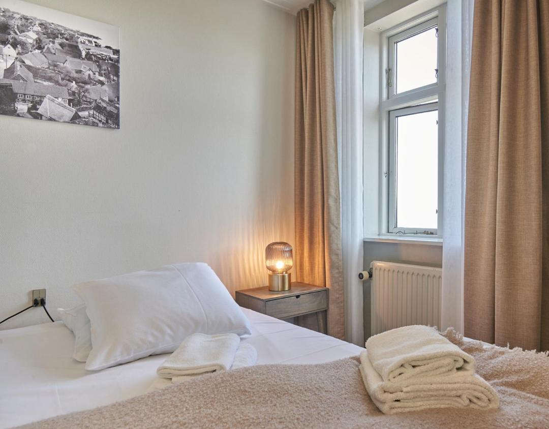 Double Room with Private External Bathroom photo 2