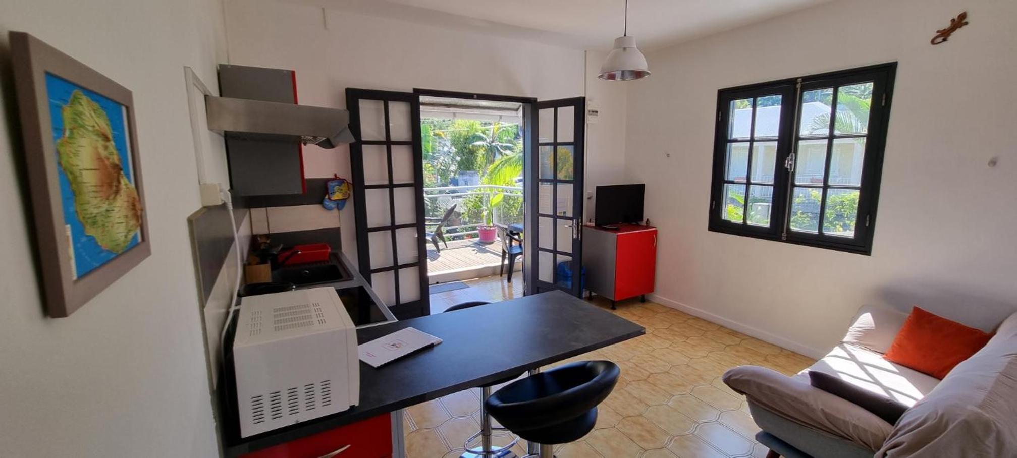Apartment with Terrace - Photo 1