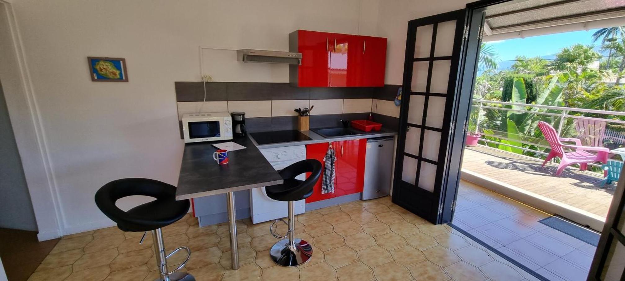 Apartment with Terrace - Photo 8