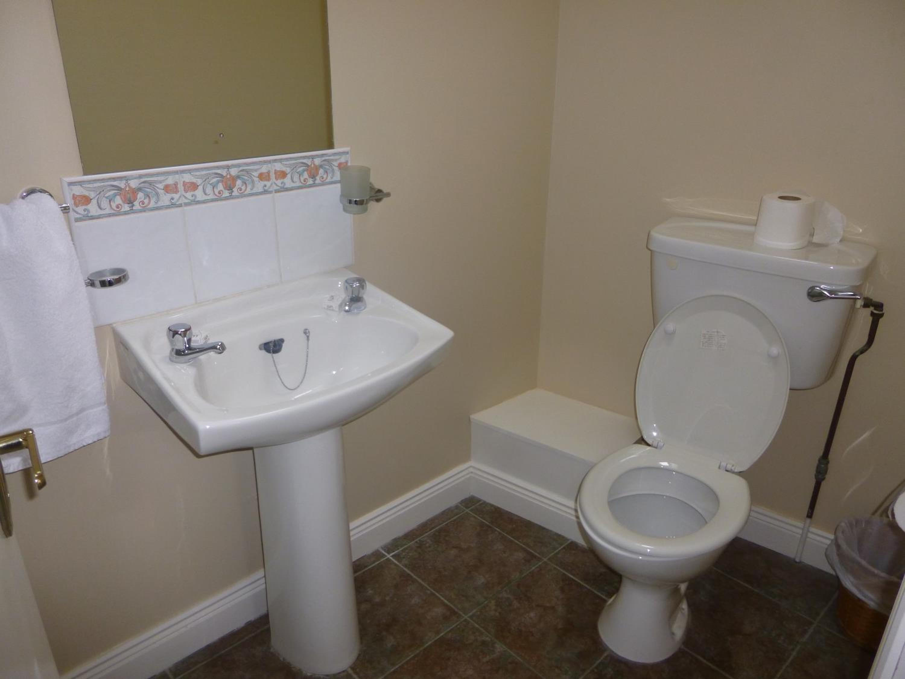 Standard Triple Room - Photo 2