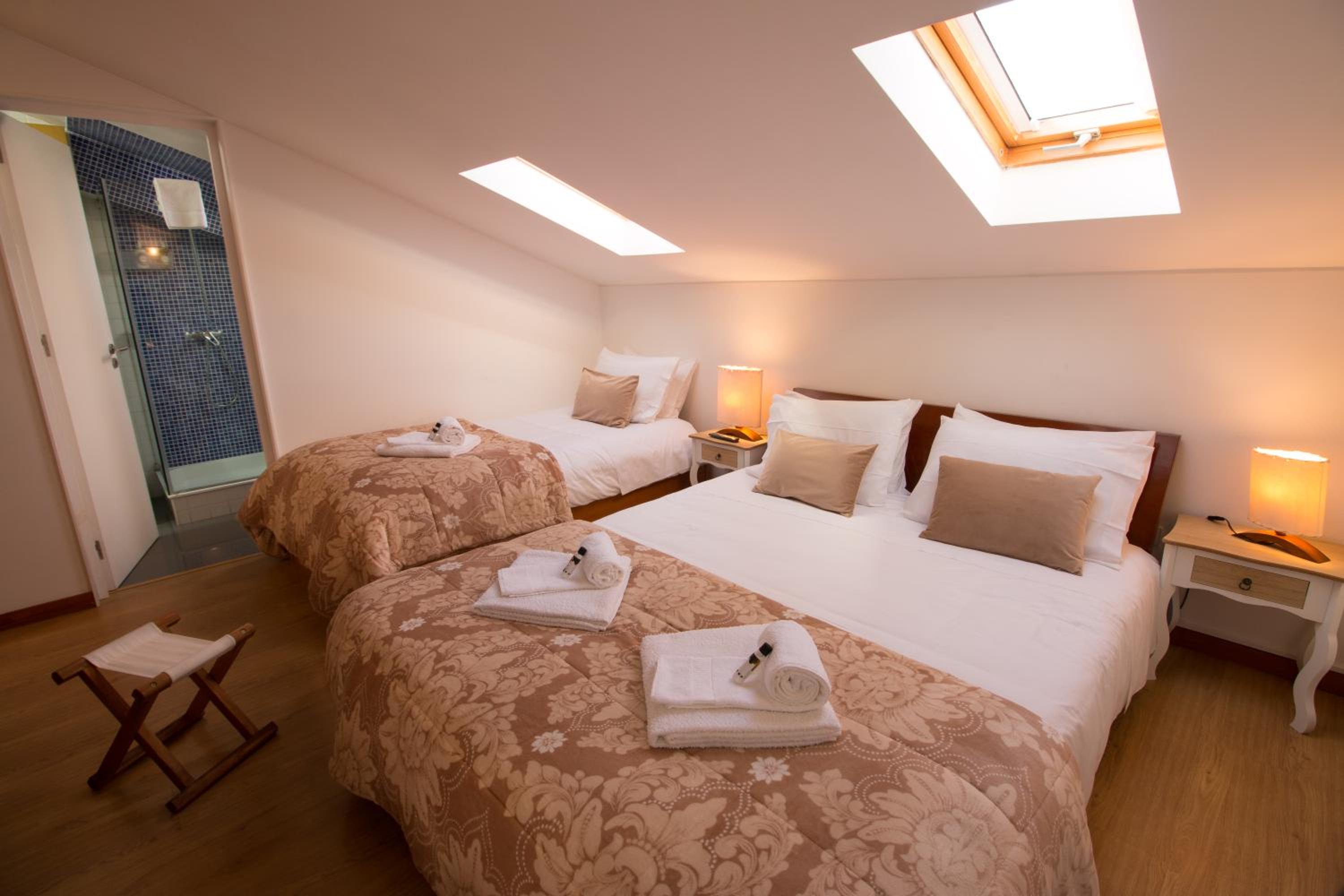 Comfort Triple Room with Shower photo 1