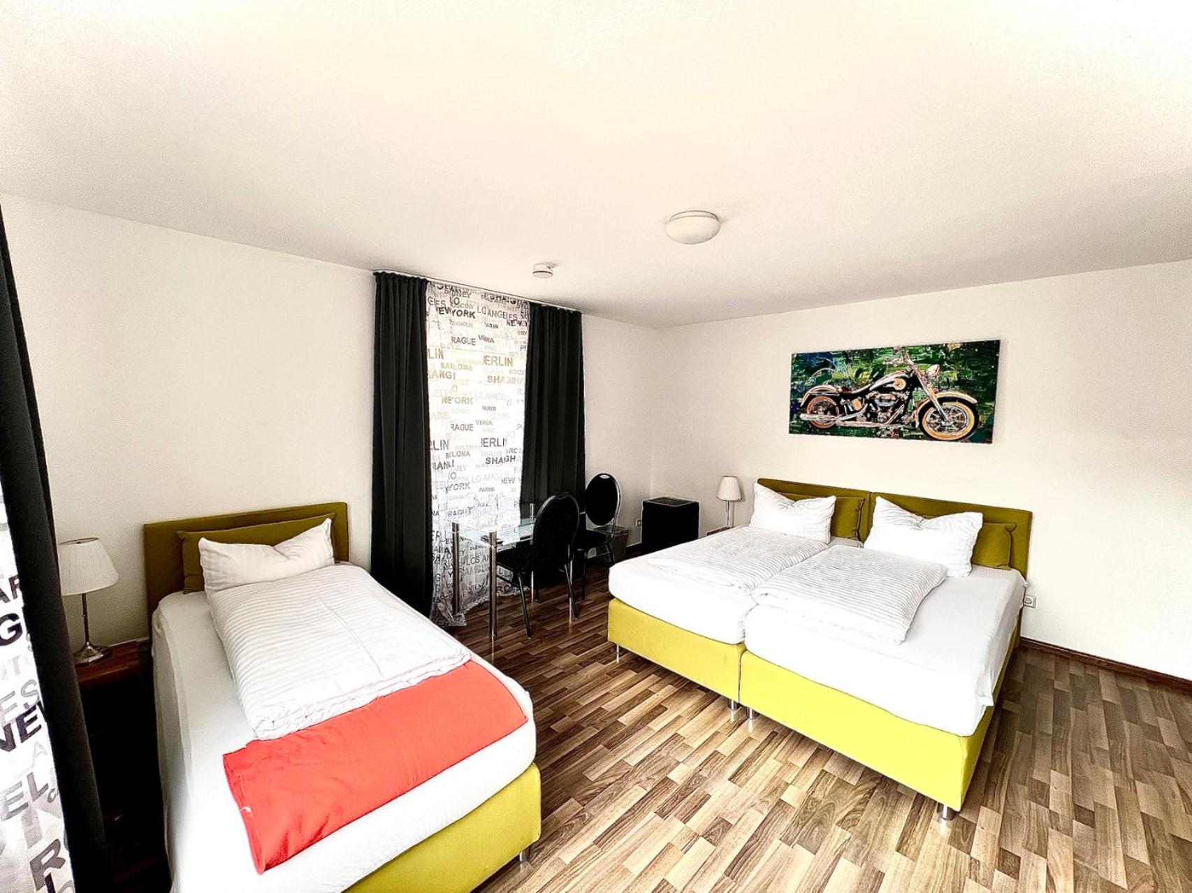 Comfort Triple Room with Shower