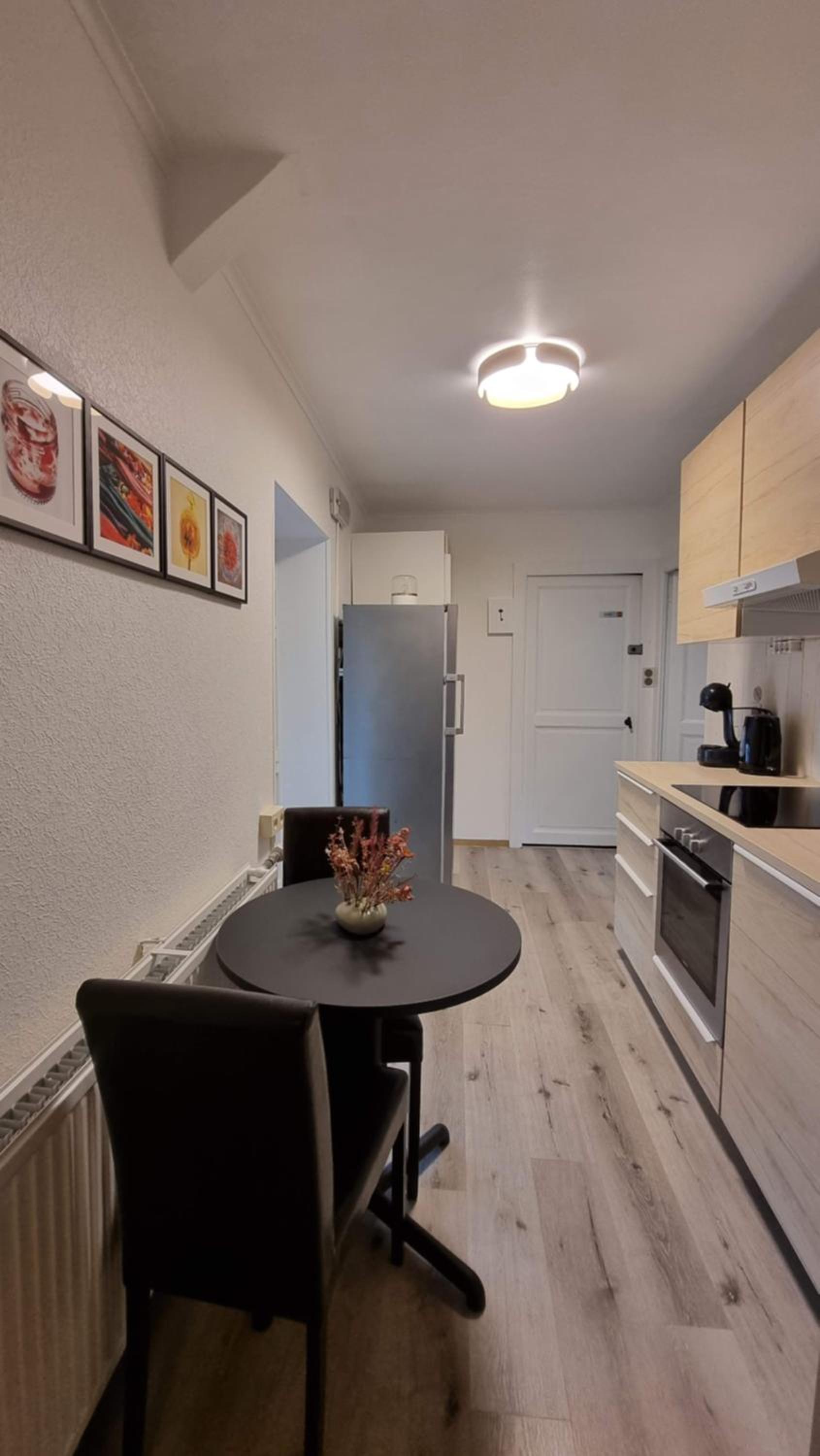 One-Bedroom Apartment photo 3