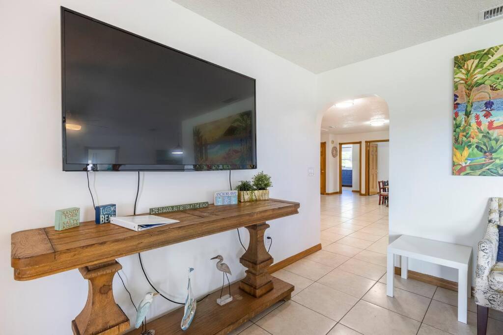 Four-Bedroom House photo 3