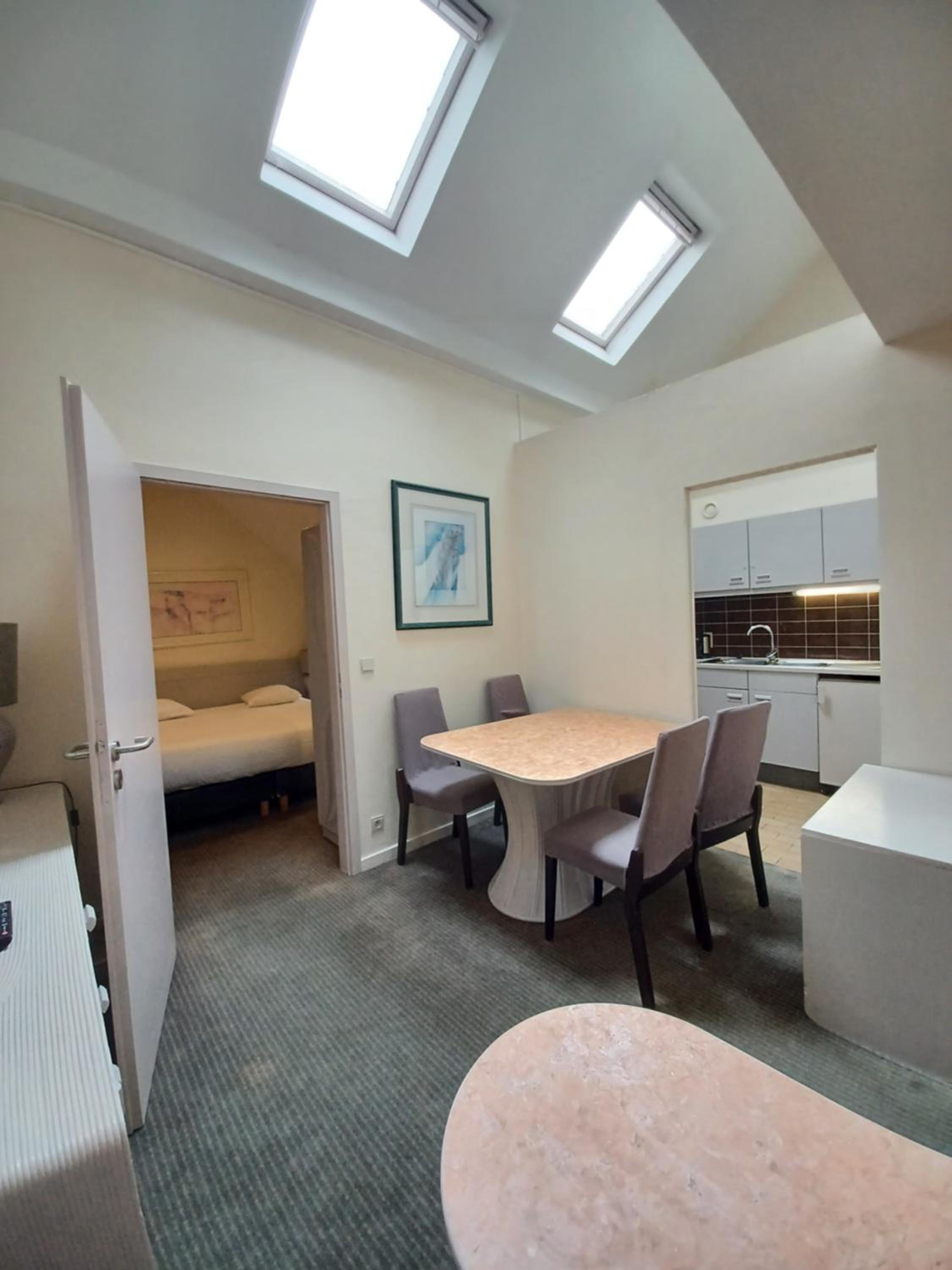 Family Room - Photo 11