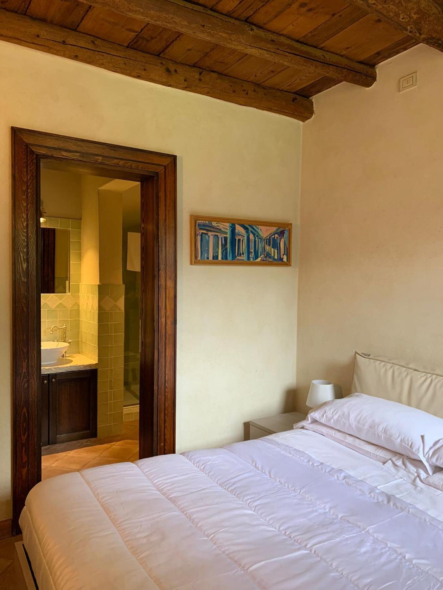 Deluxe Family Suite photo 1