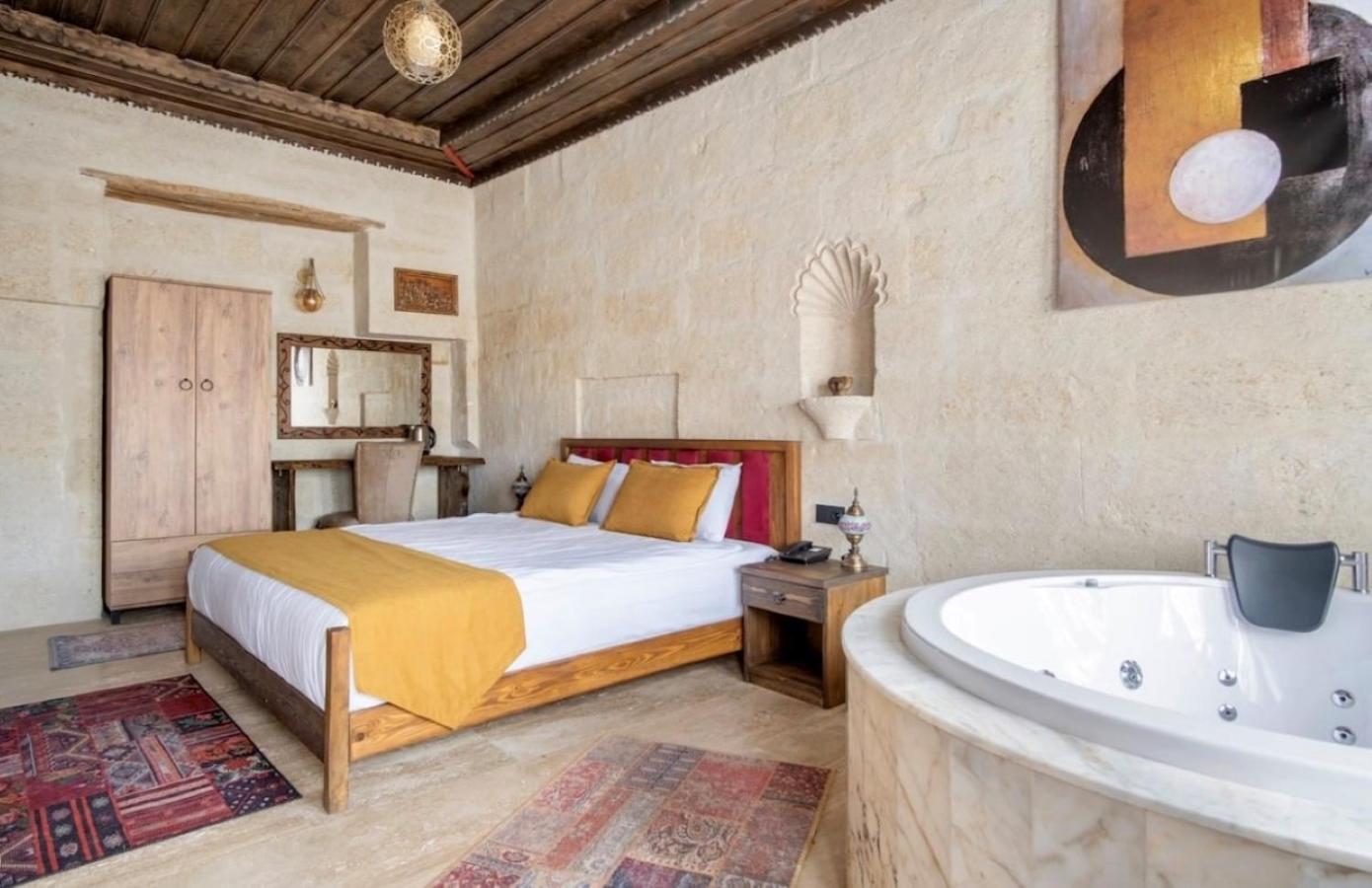 Deluxe Room - Photo 7