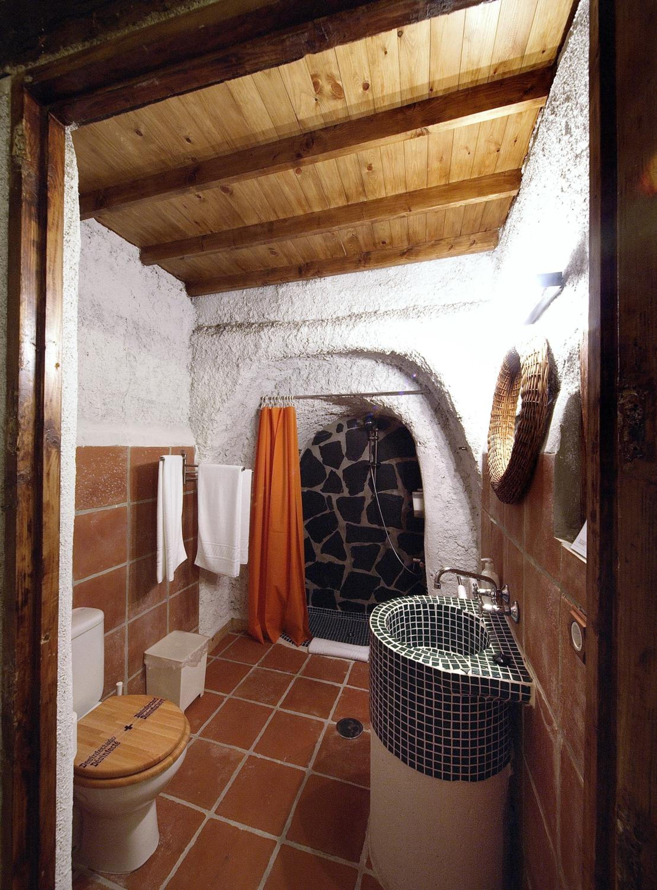 Superior Cave One-Bedroom Apartment - Photo 9