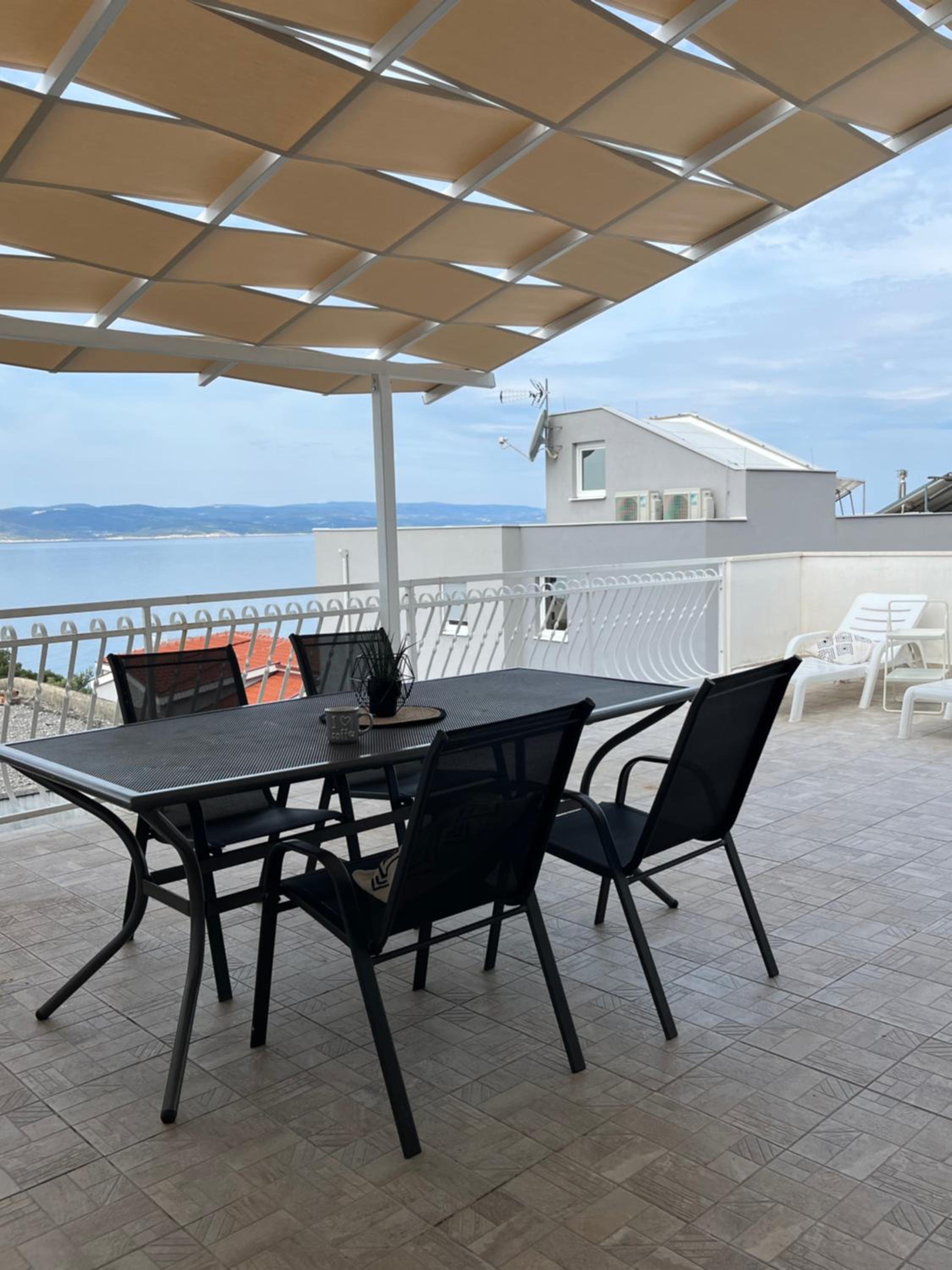 Apartment with Sea View photo 3