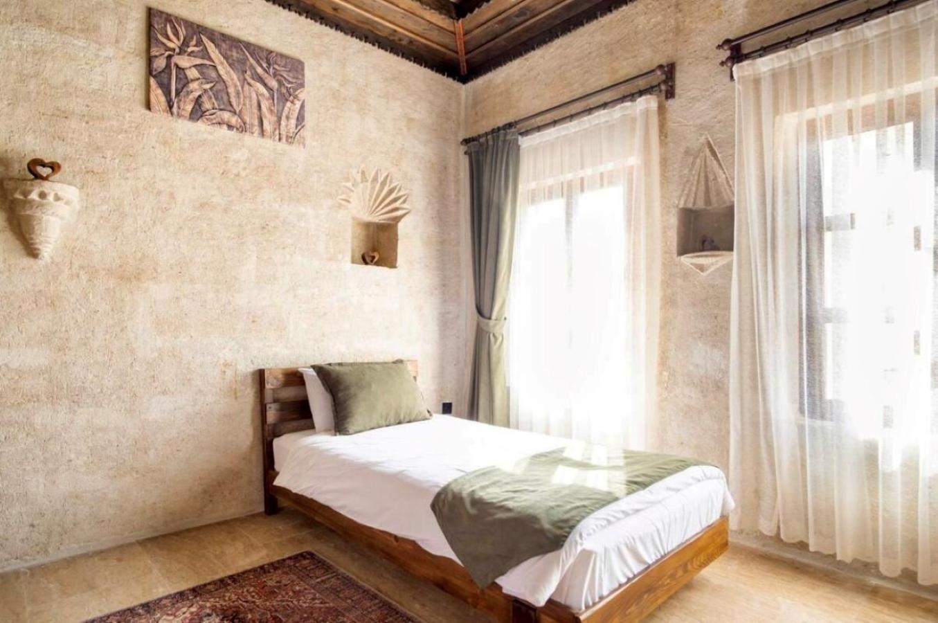 Quadruple Room - Photo 7