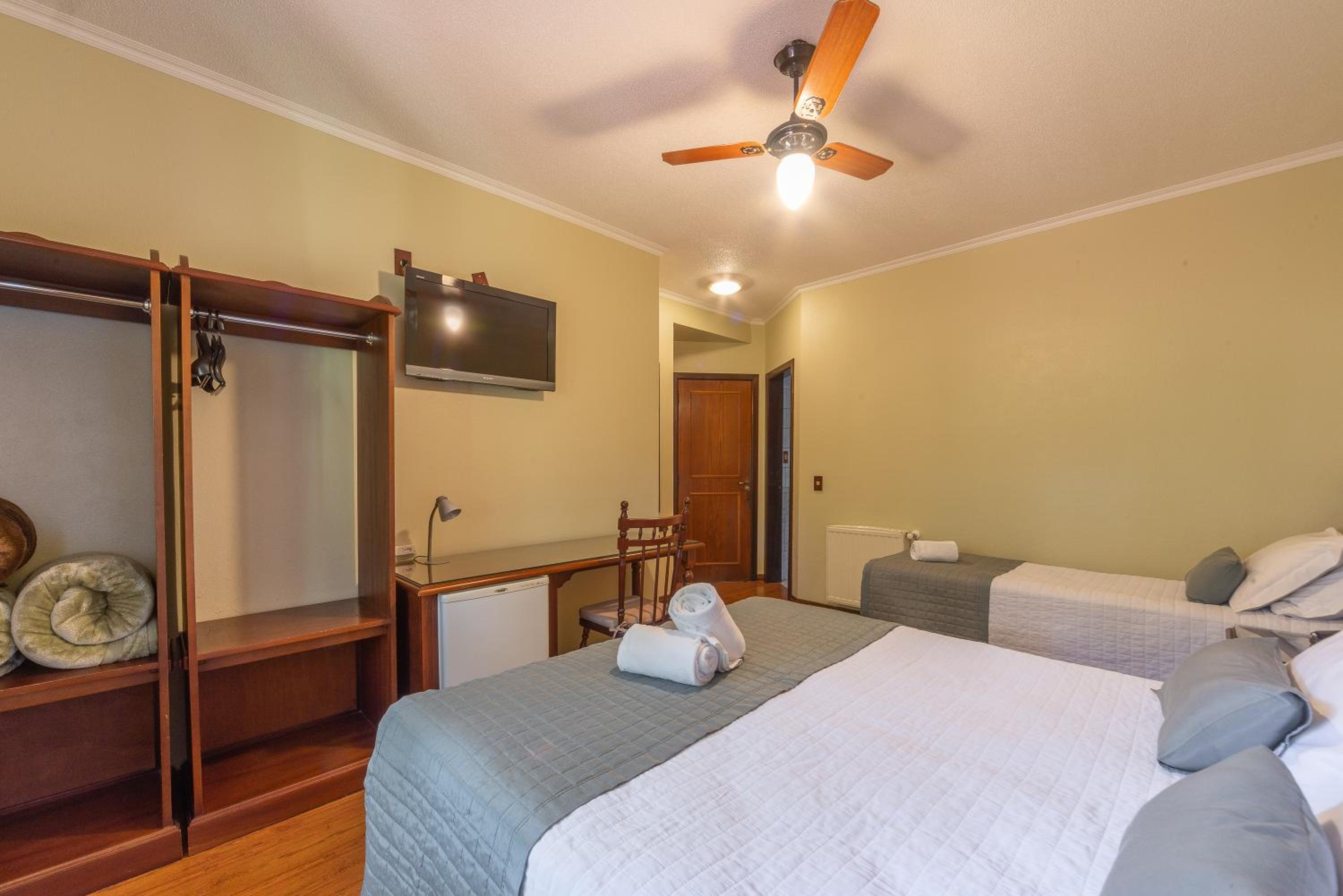 Deluxe Triple Room photo 3