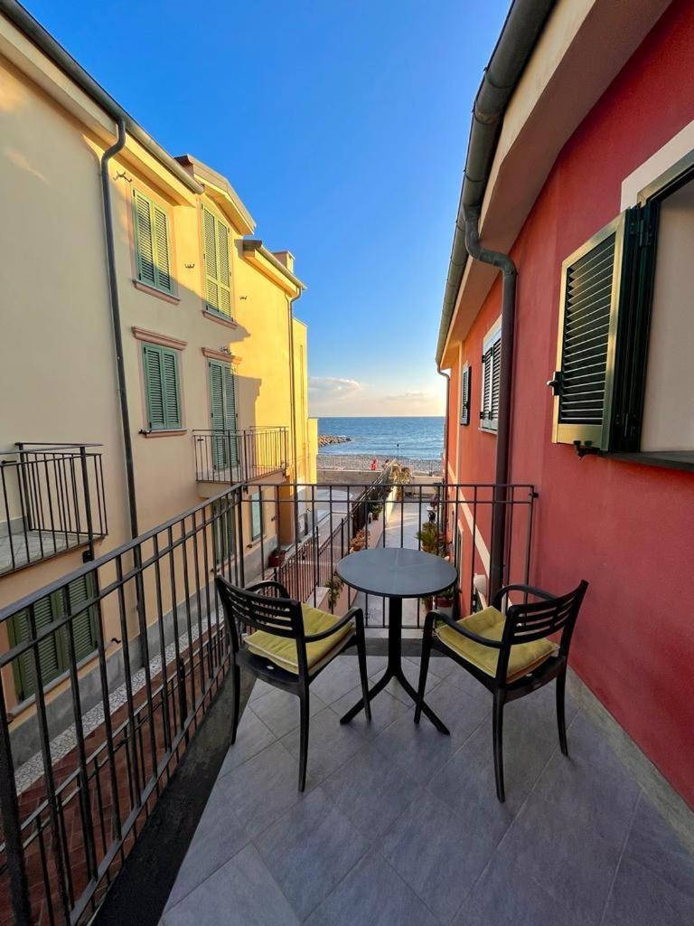 Studio Apartment with Sea View photo 3