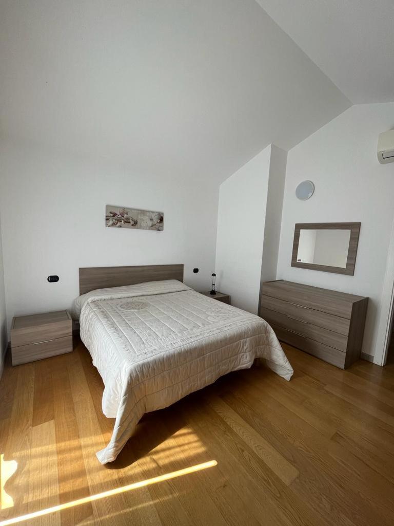 Apartment - Split Level photo 1