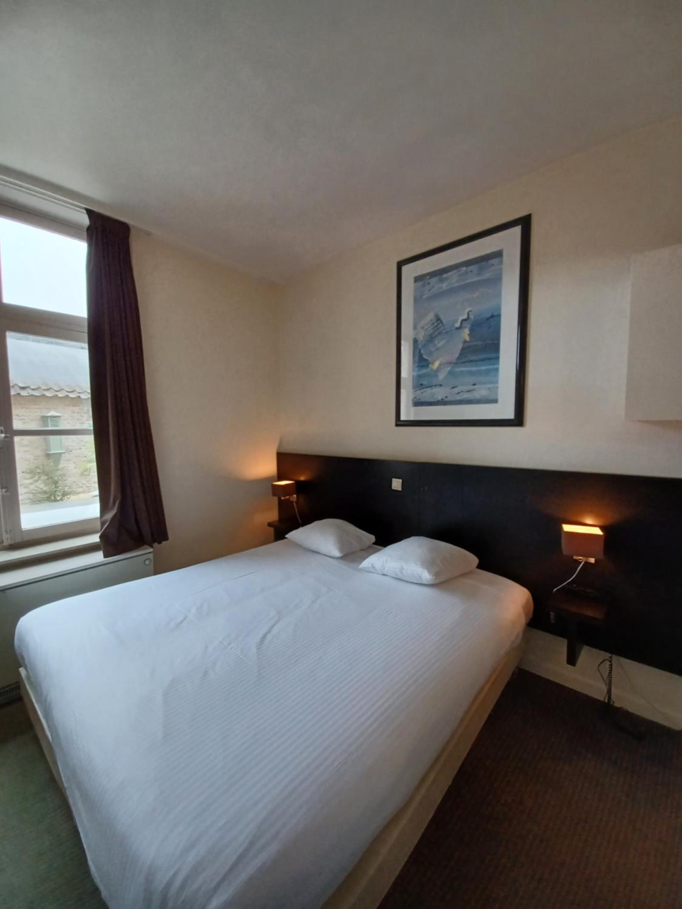 Standard Double Or Twin Room - Photo 32