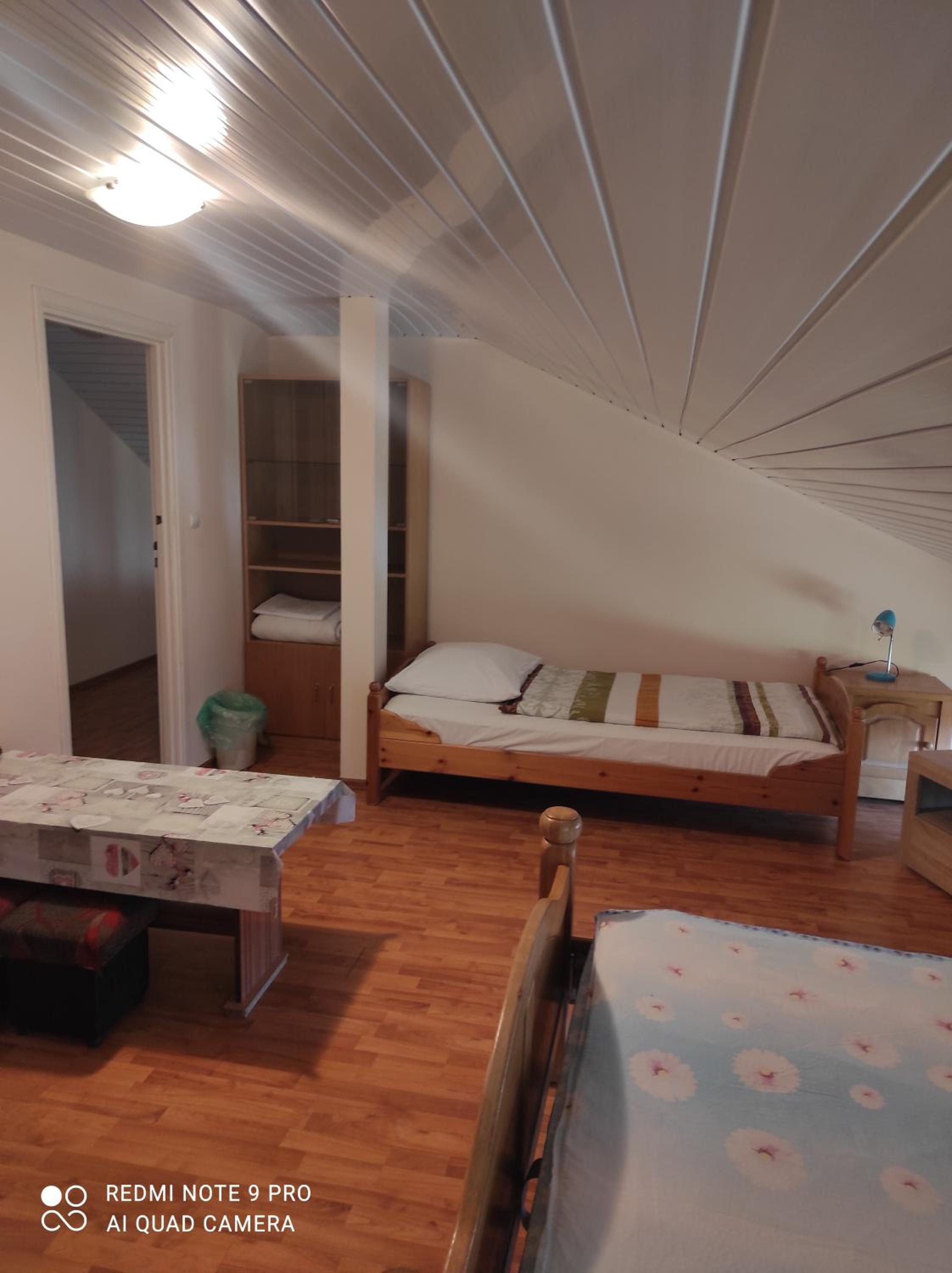 Triple Room with Shared Bathroom photo 2