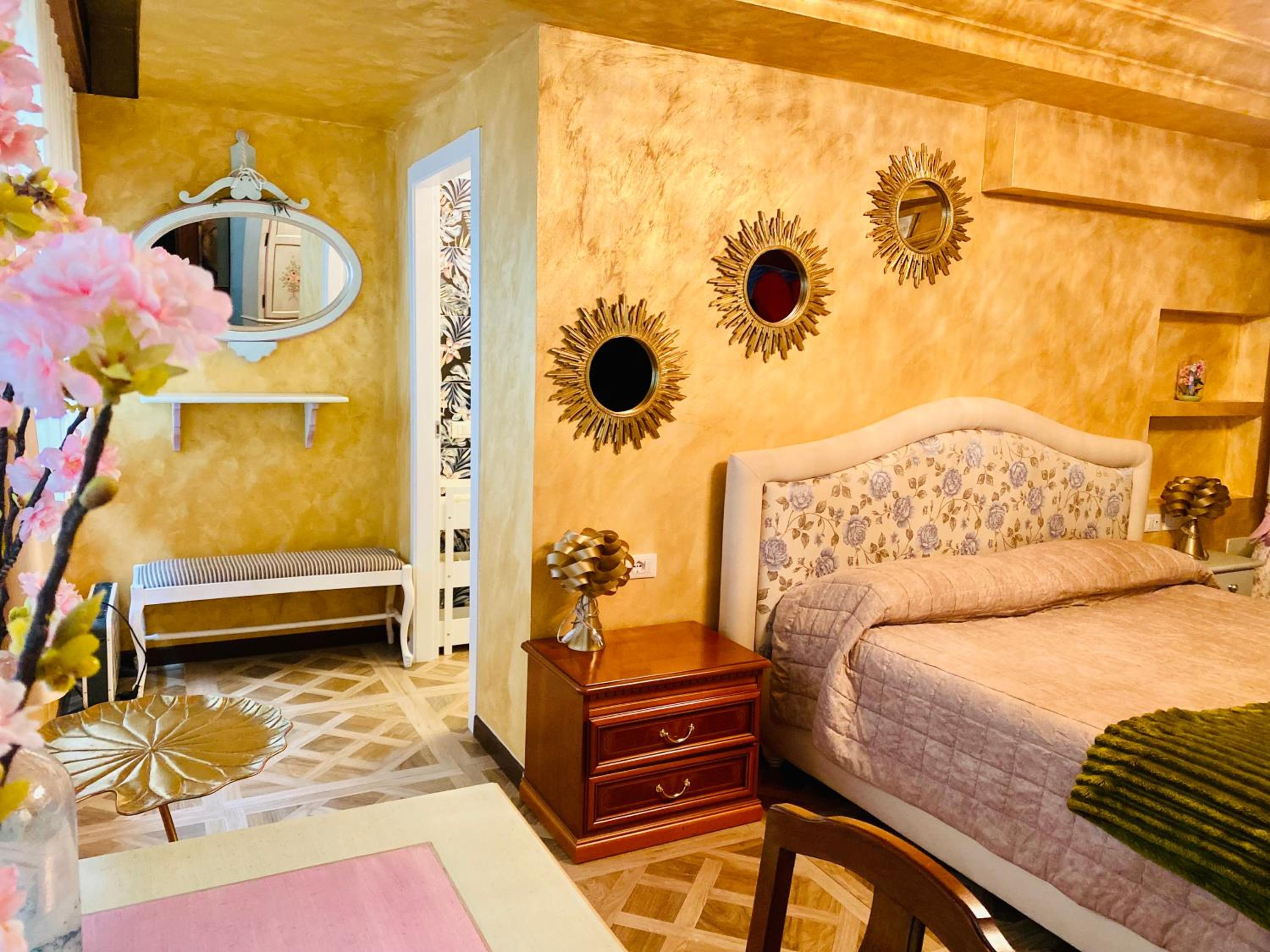 Superior Triple Room photo 3