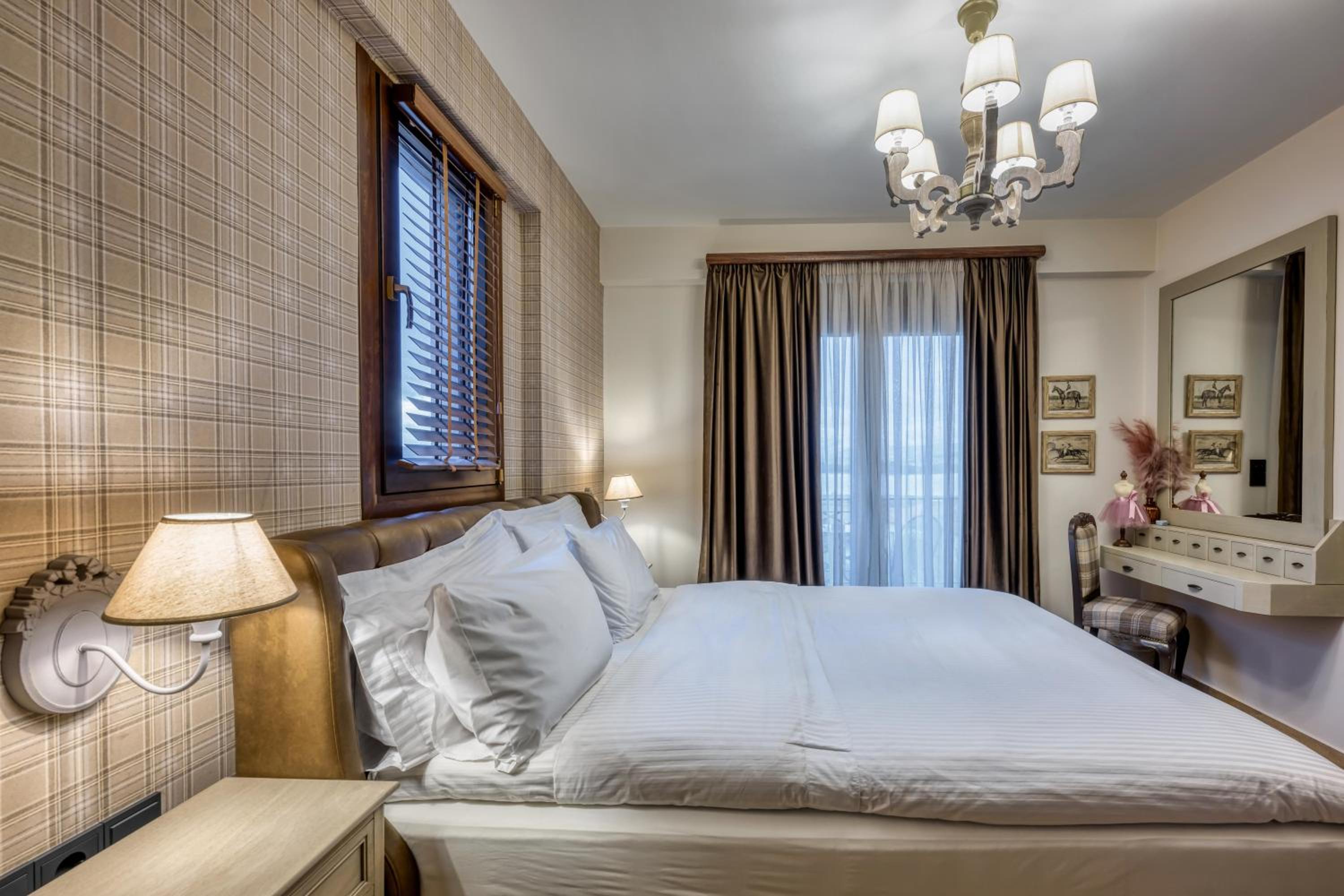 Deluxe Double Room - Photo 18