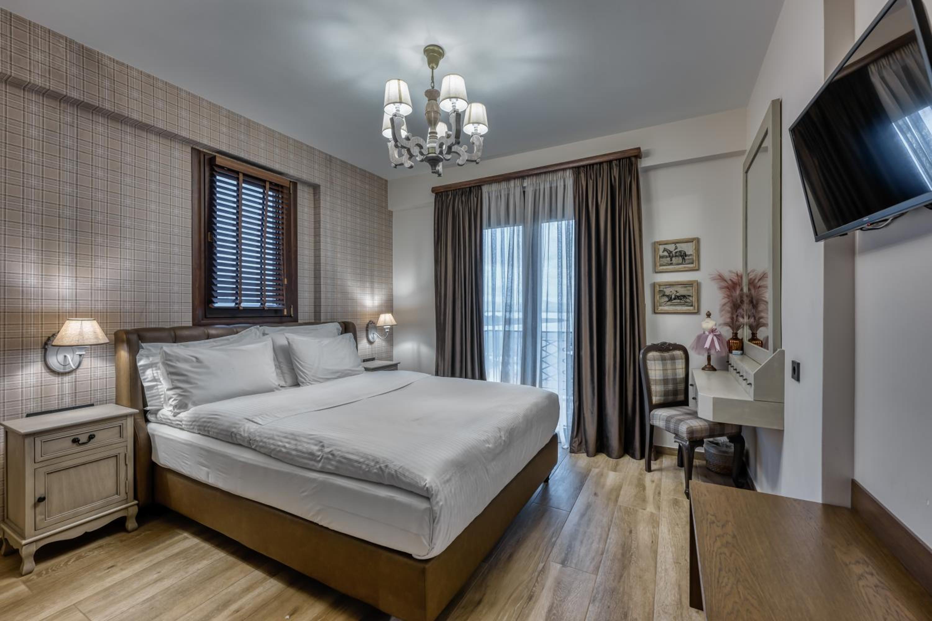 Deluxe Double Room - Photo 27