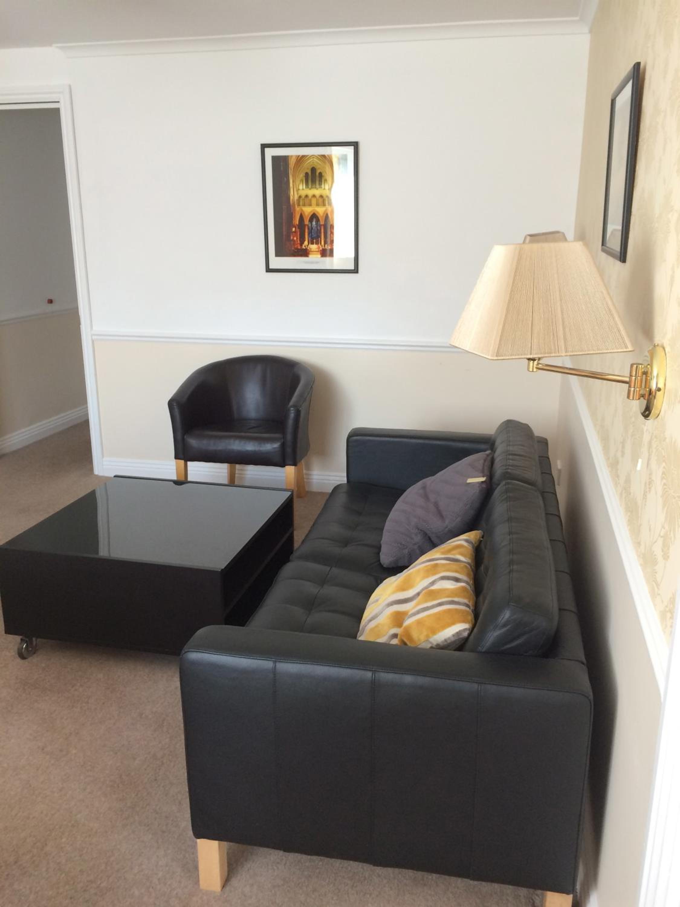 Superior Apartment with King Bed photo 3