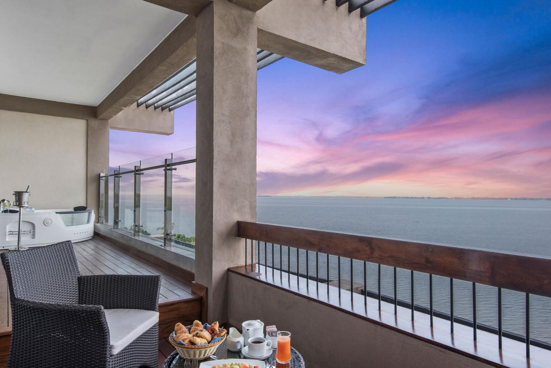 Aria Sunset suite with Airport pickup photo 3