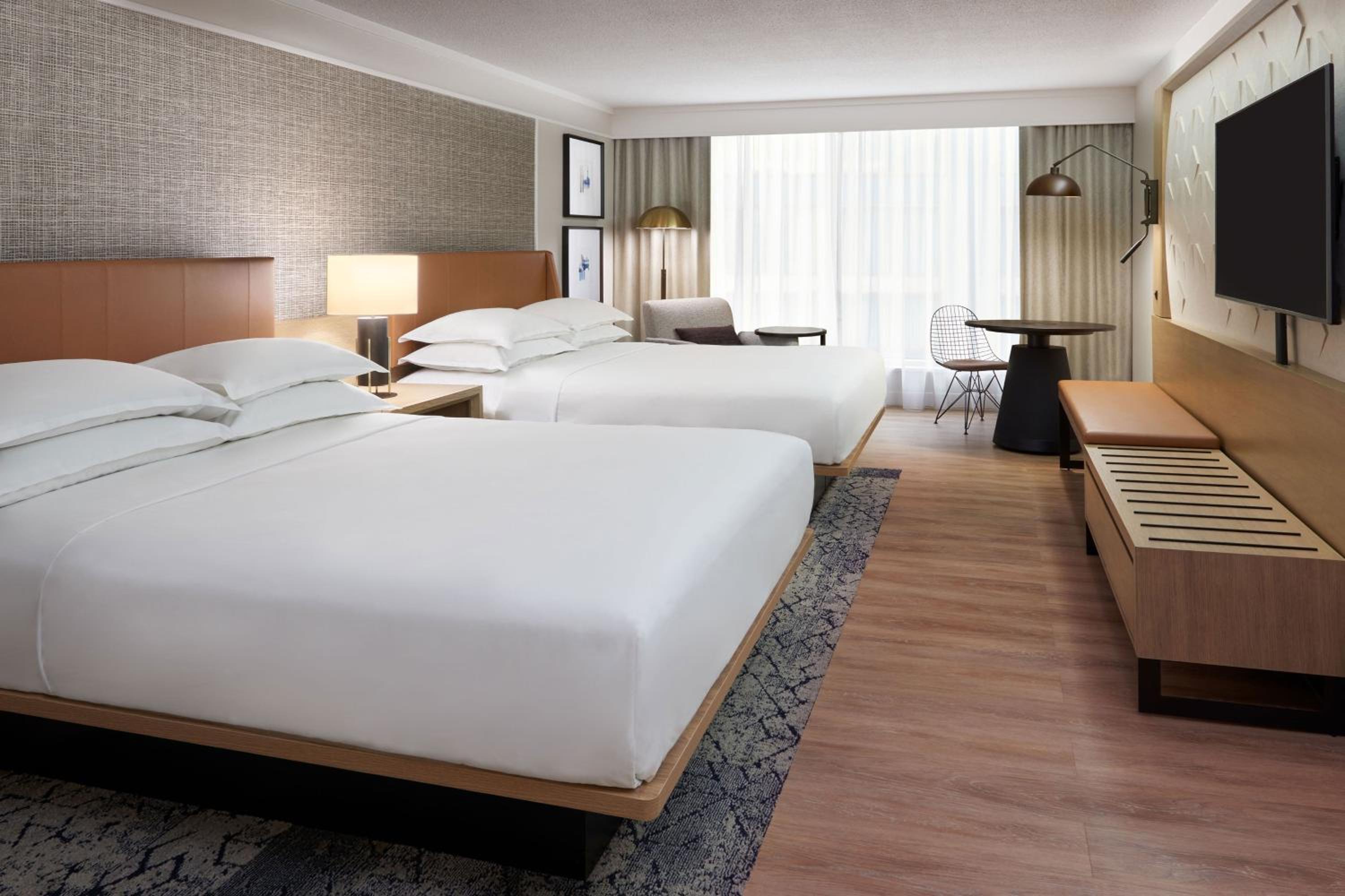 Club Queen Room with Two Queen Beds - Club Lounge Access