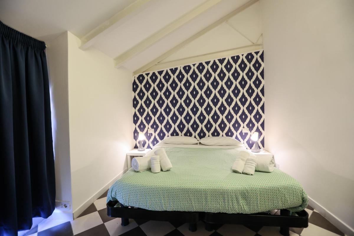 Triple Room with Private External Bathroom photo 1