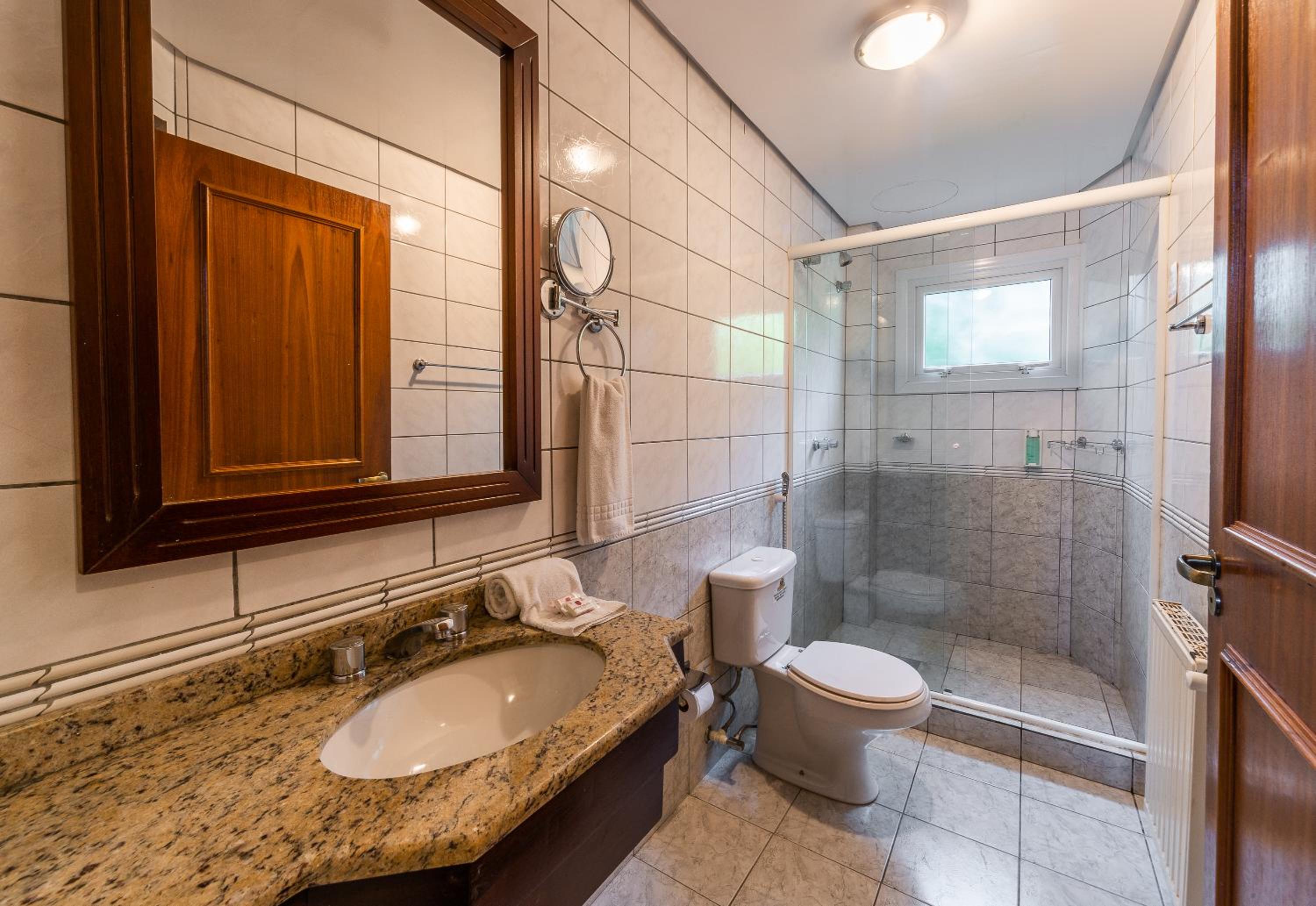 Deluxe Triple Room photo 2