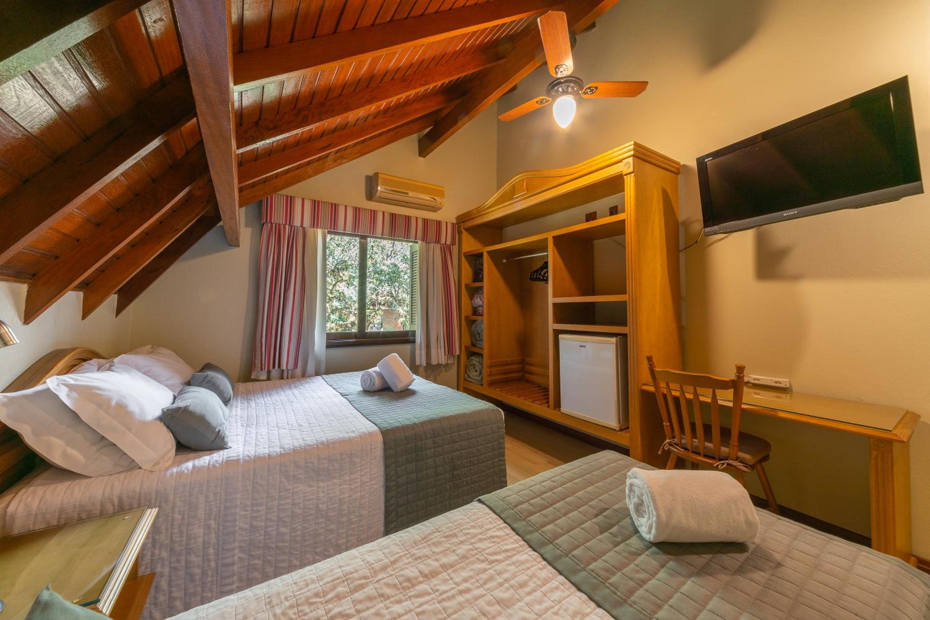 Luxury Quadruple Room photo 3