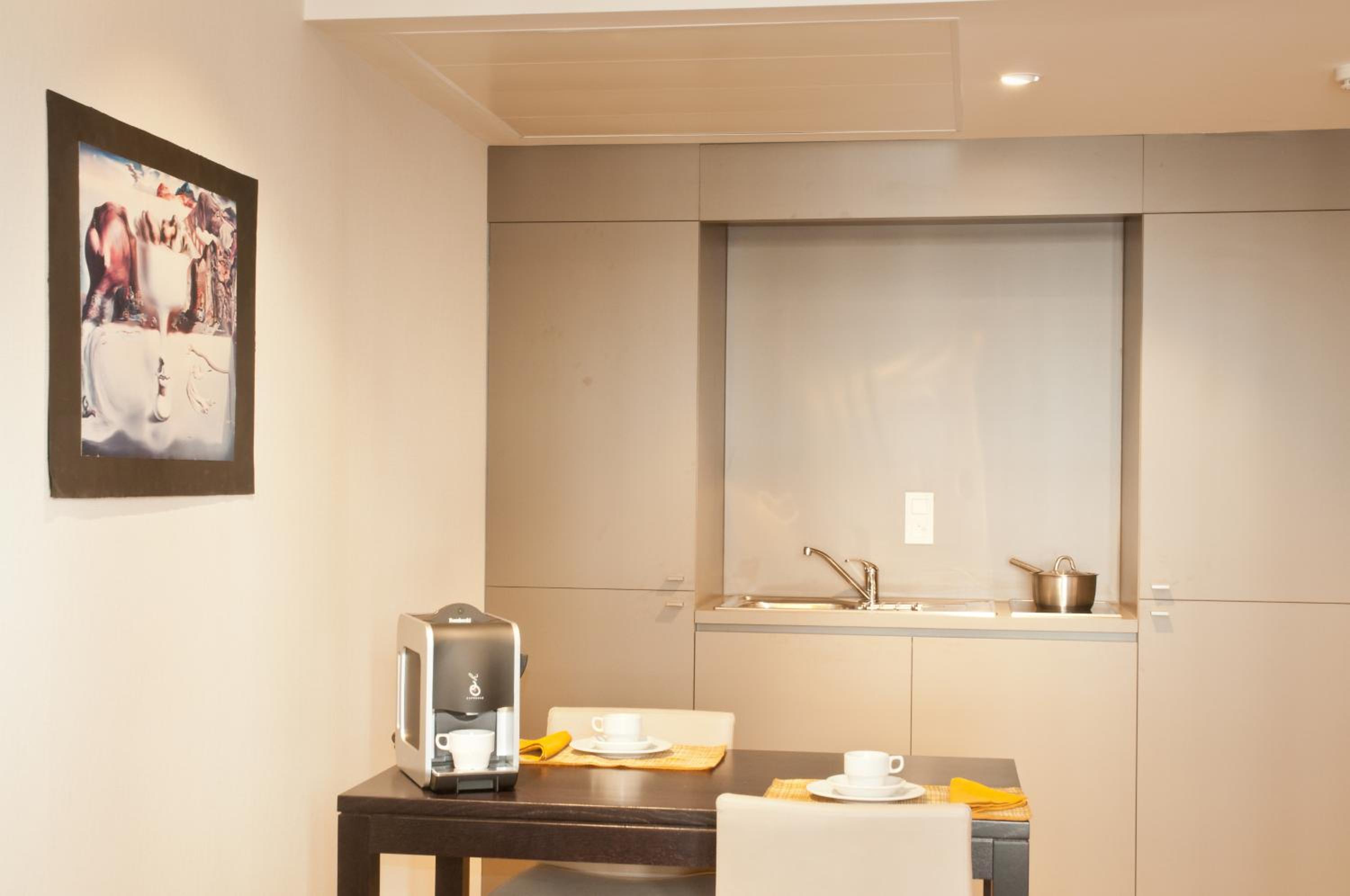 Apartment - Photo 24
