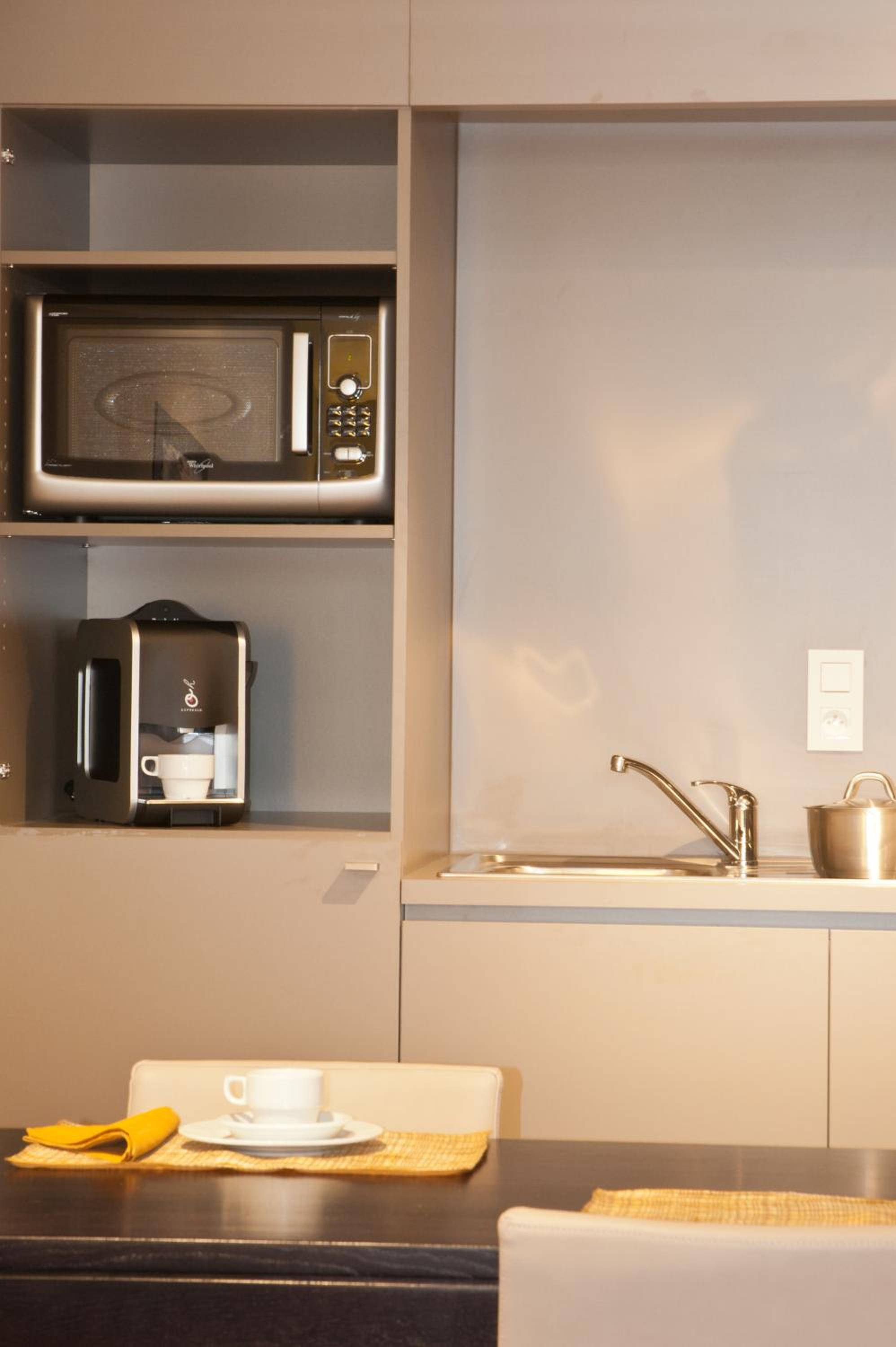 Apartment - Photo 10