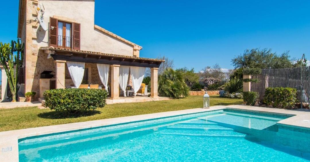 Villa with Private Pool photo 3