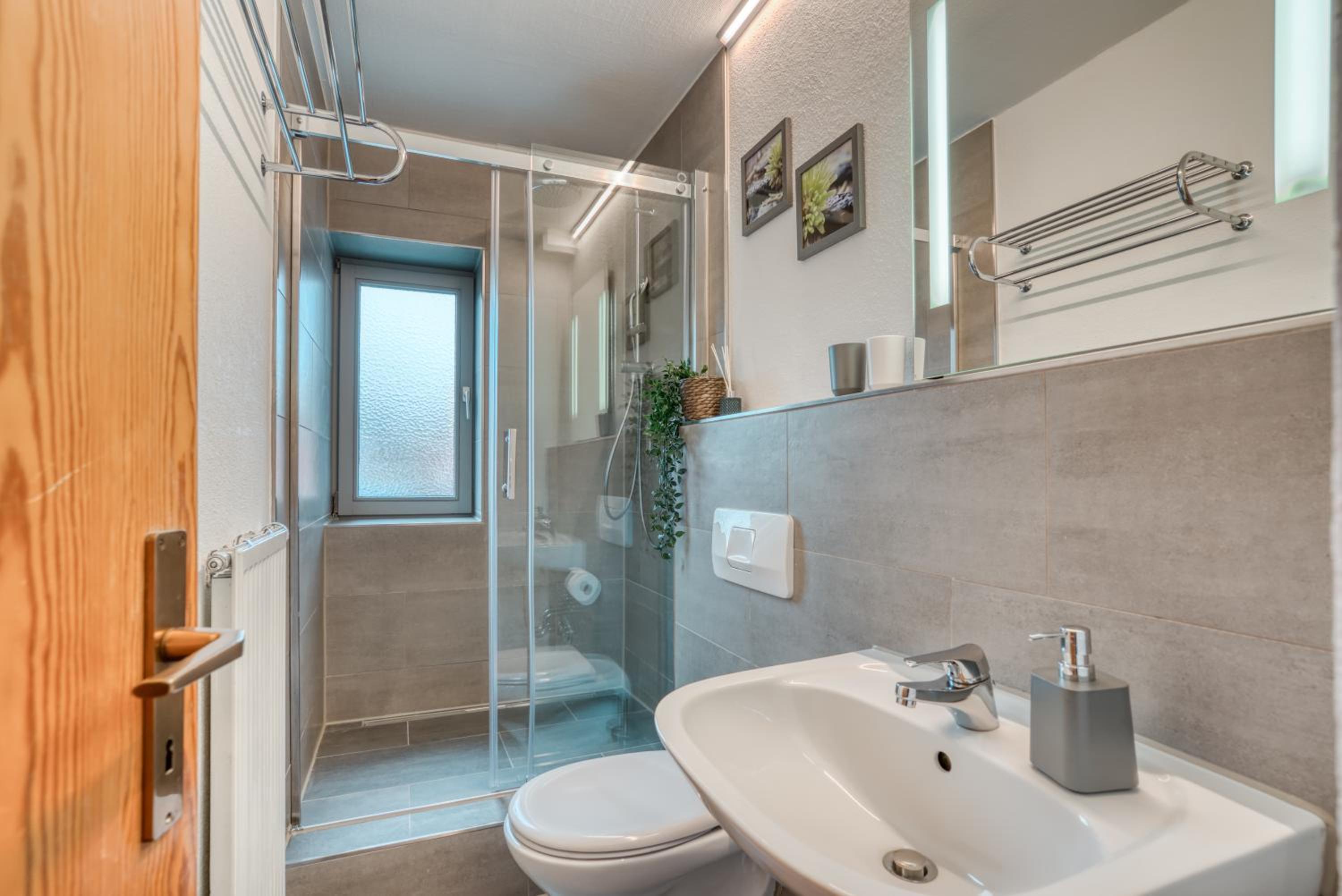 Two-Bedroom Apartment - Photo 4