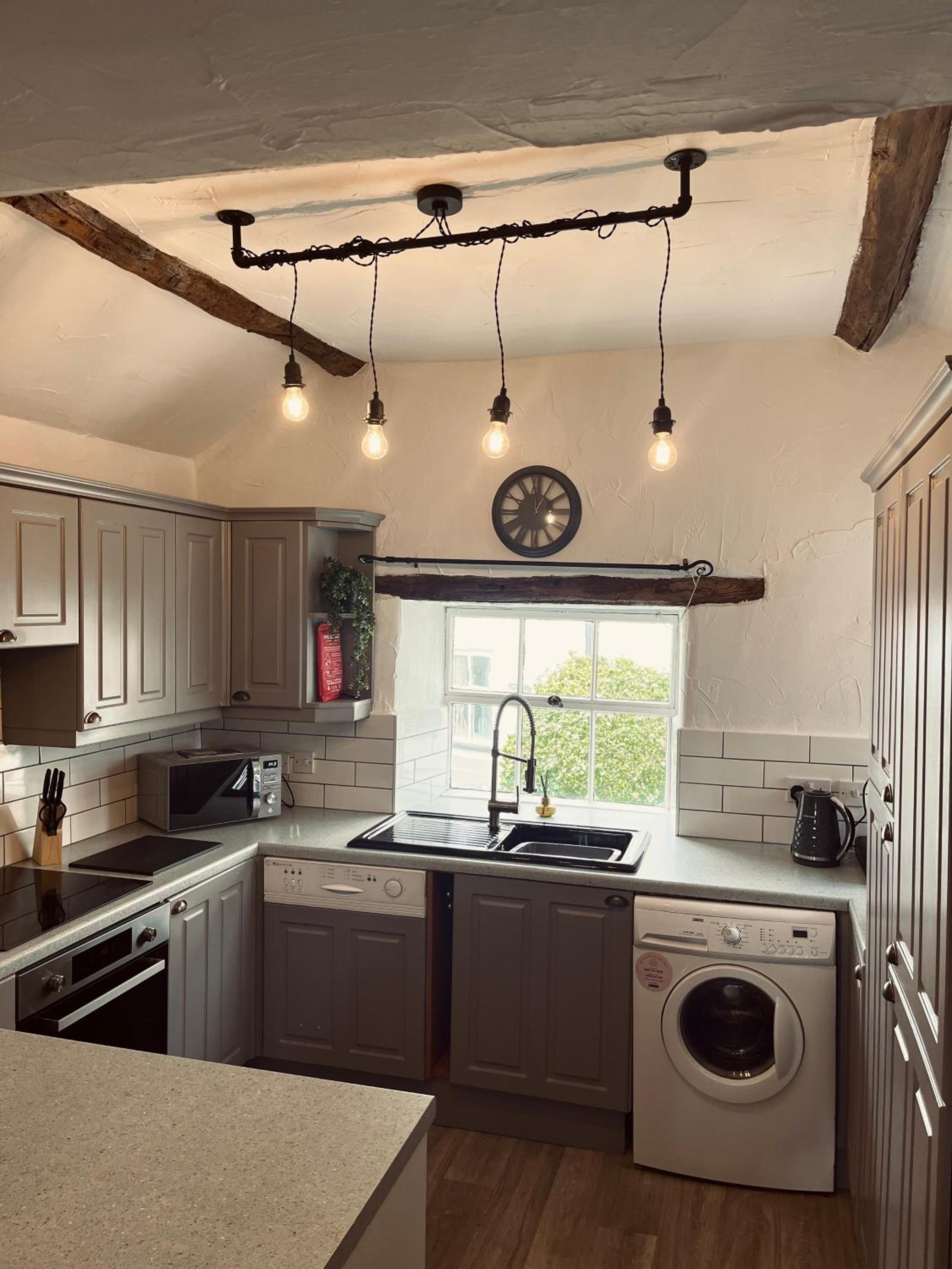 Two-Bedroom Apartment - Photo 24