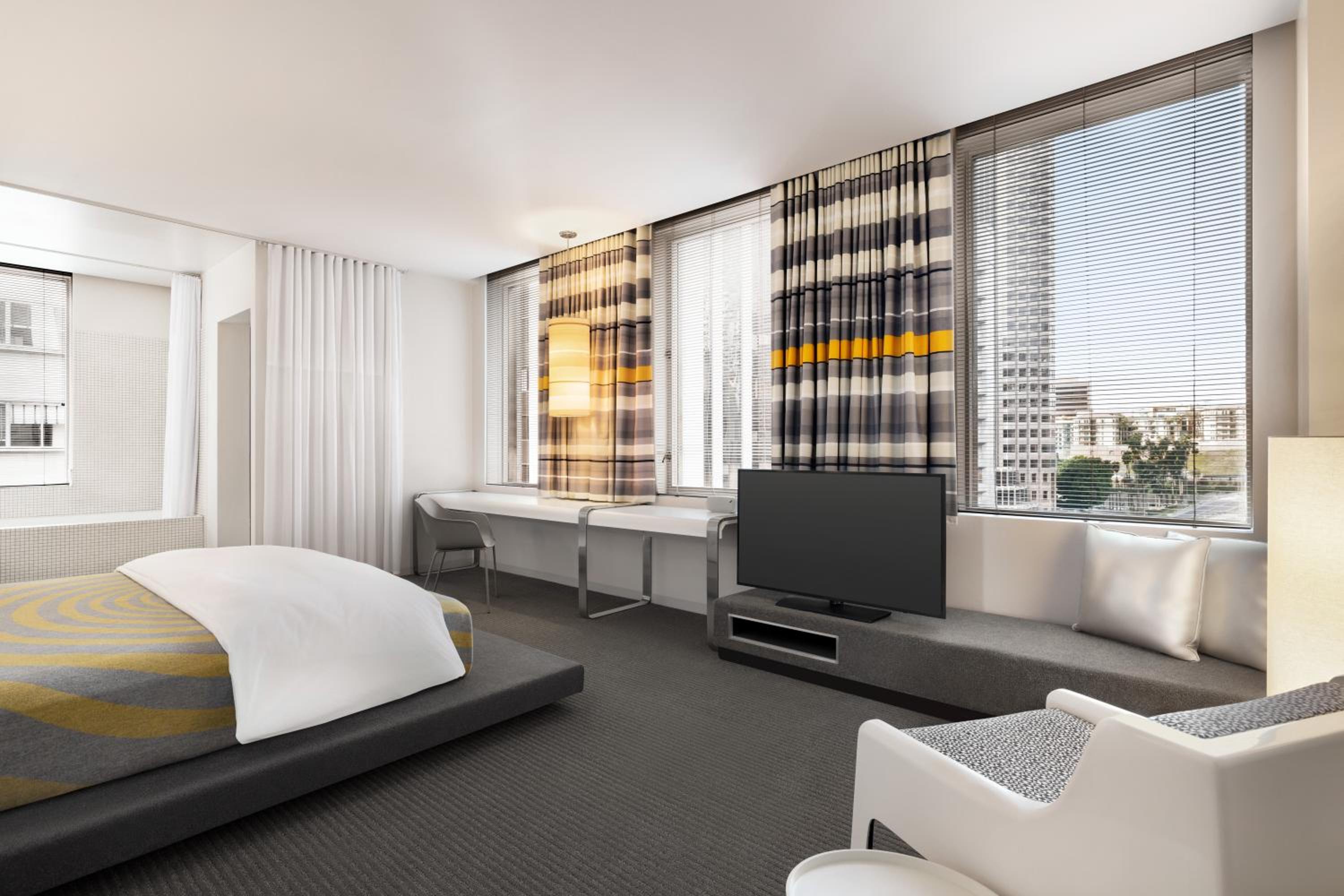 Superior King Room photo 2