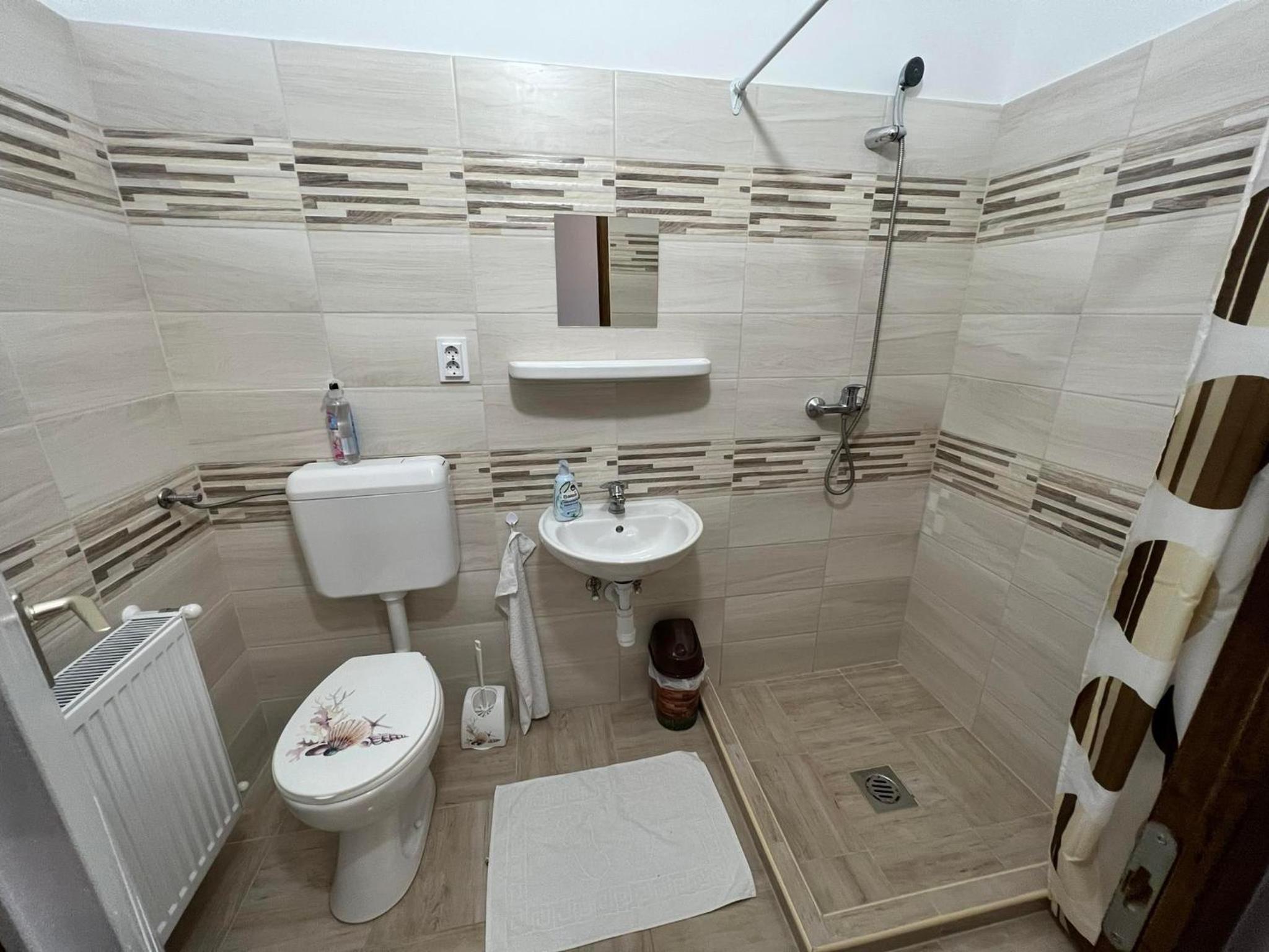 Triple Room with Bathroom photo 2
