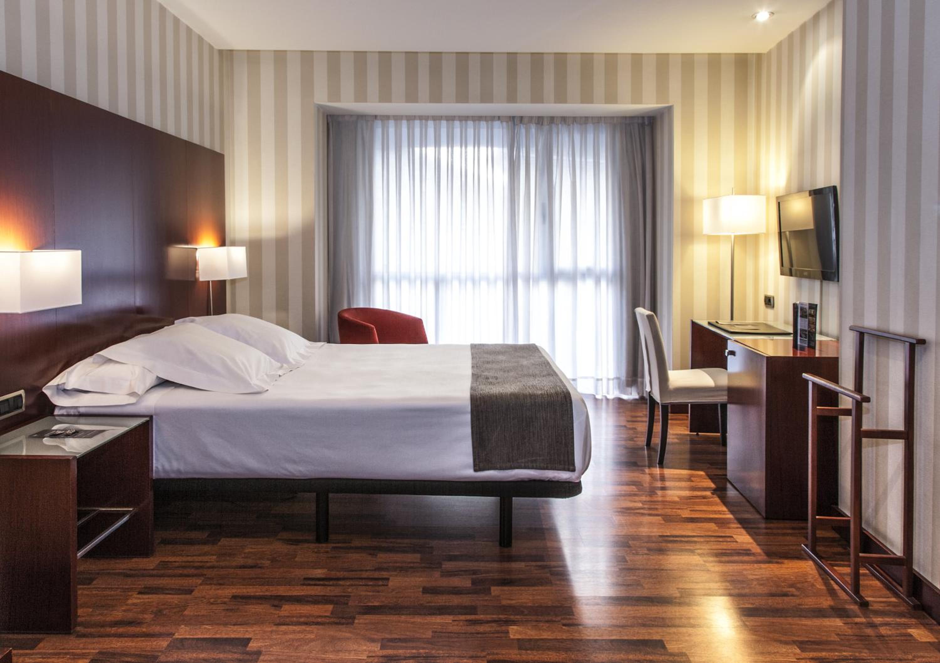 Twin Room - Photo 9