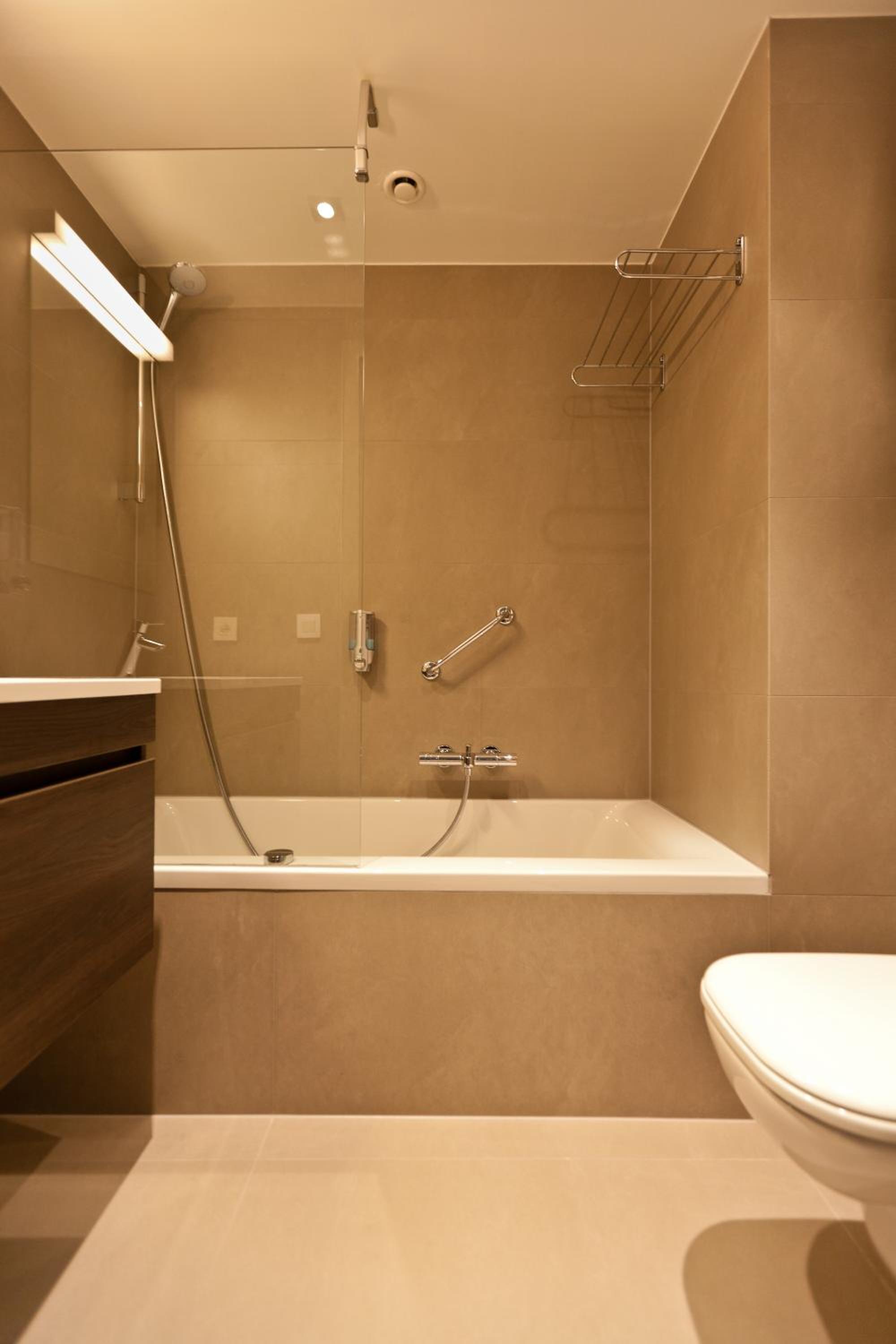 Apartment - Photo 4