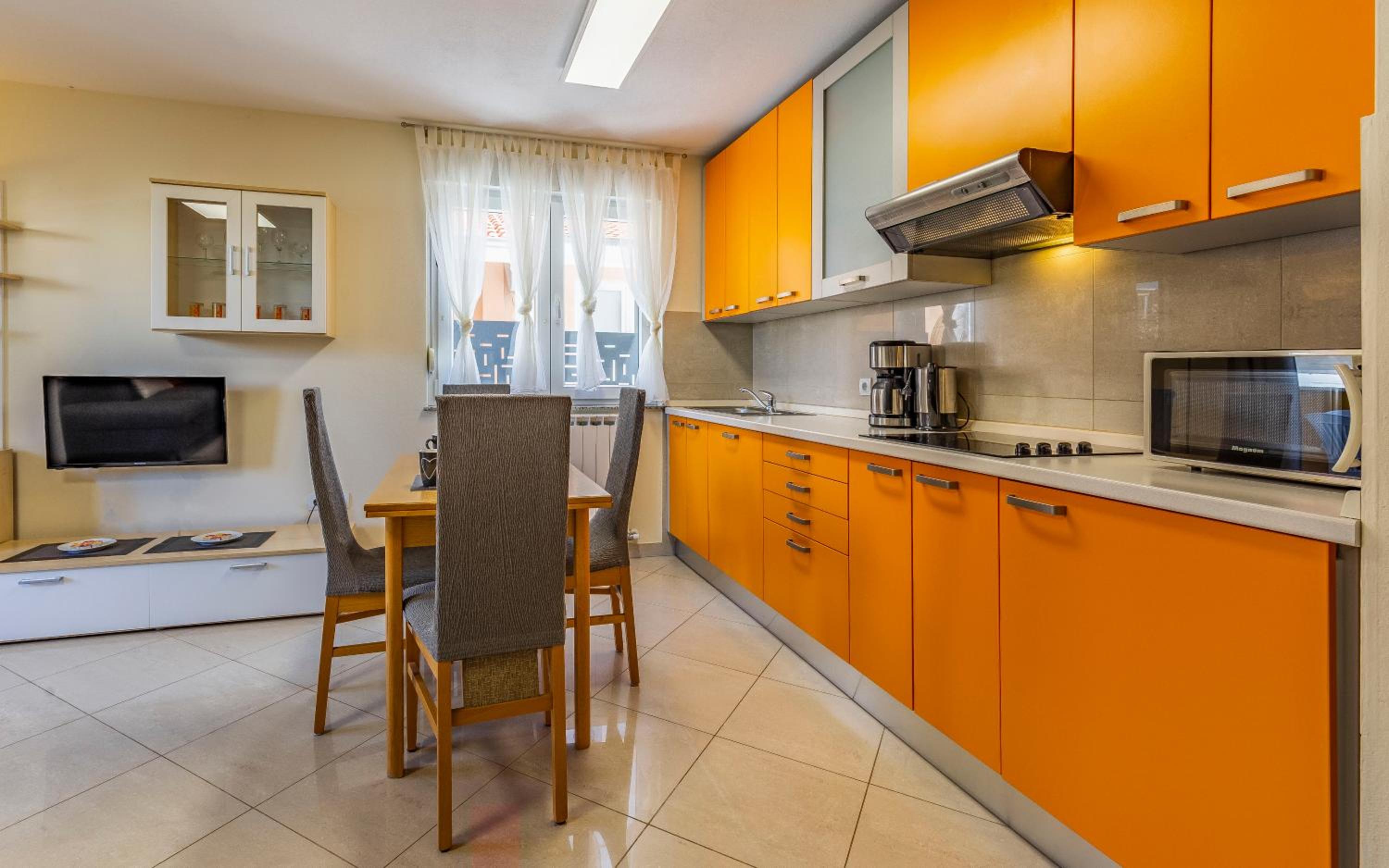 Apartment - Ground Floor photo 3