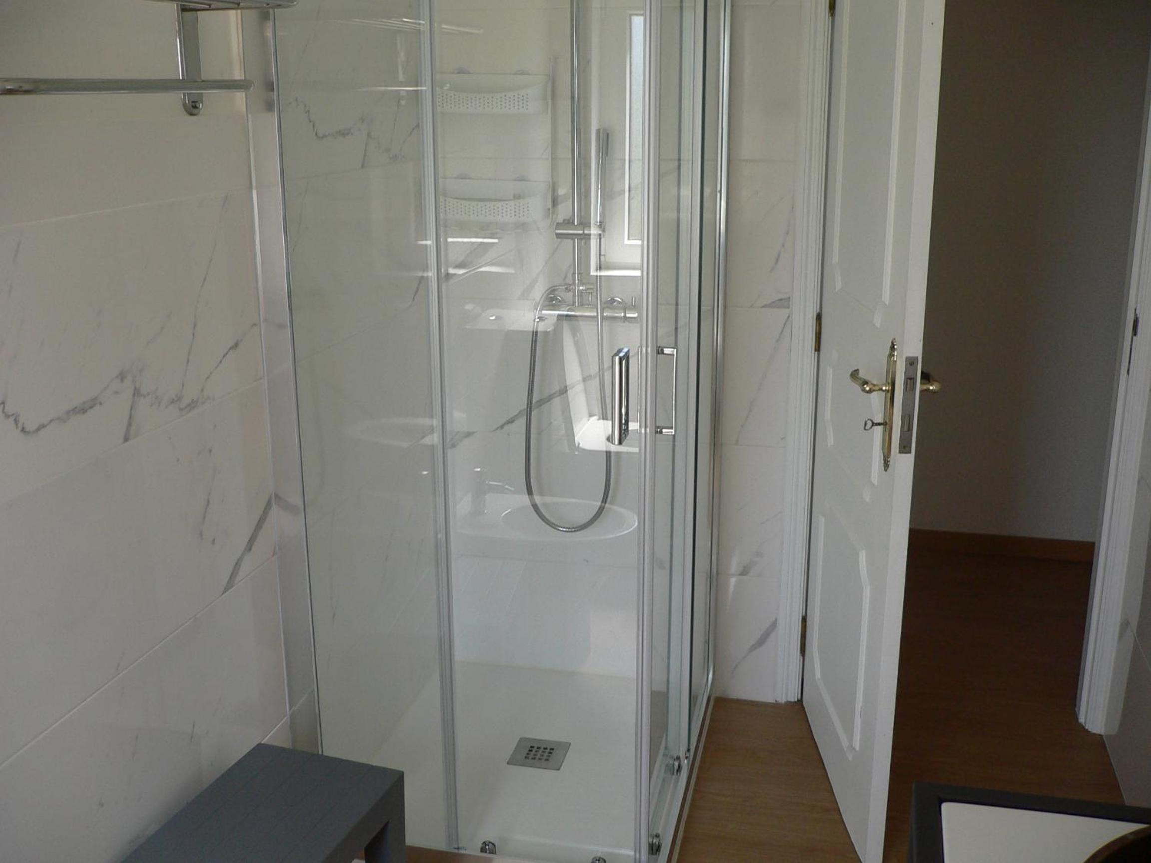 Three-Bedroom Villa photo 2