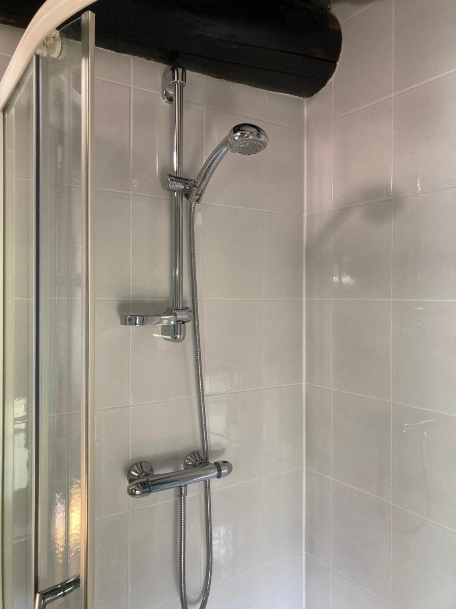 Triple Room with Private Bathroom - Photo 7
