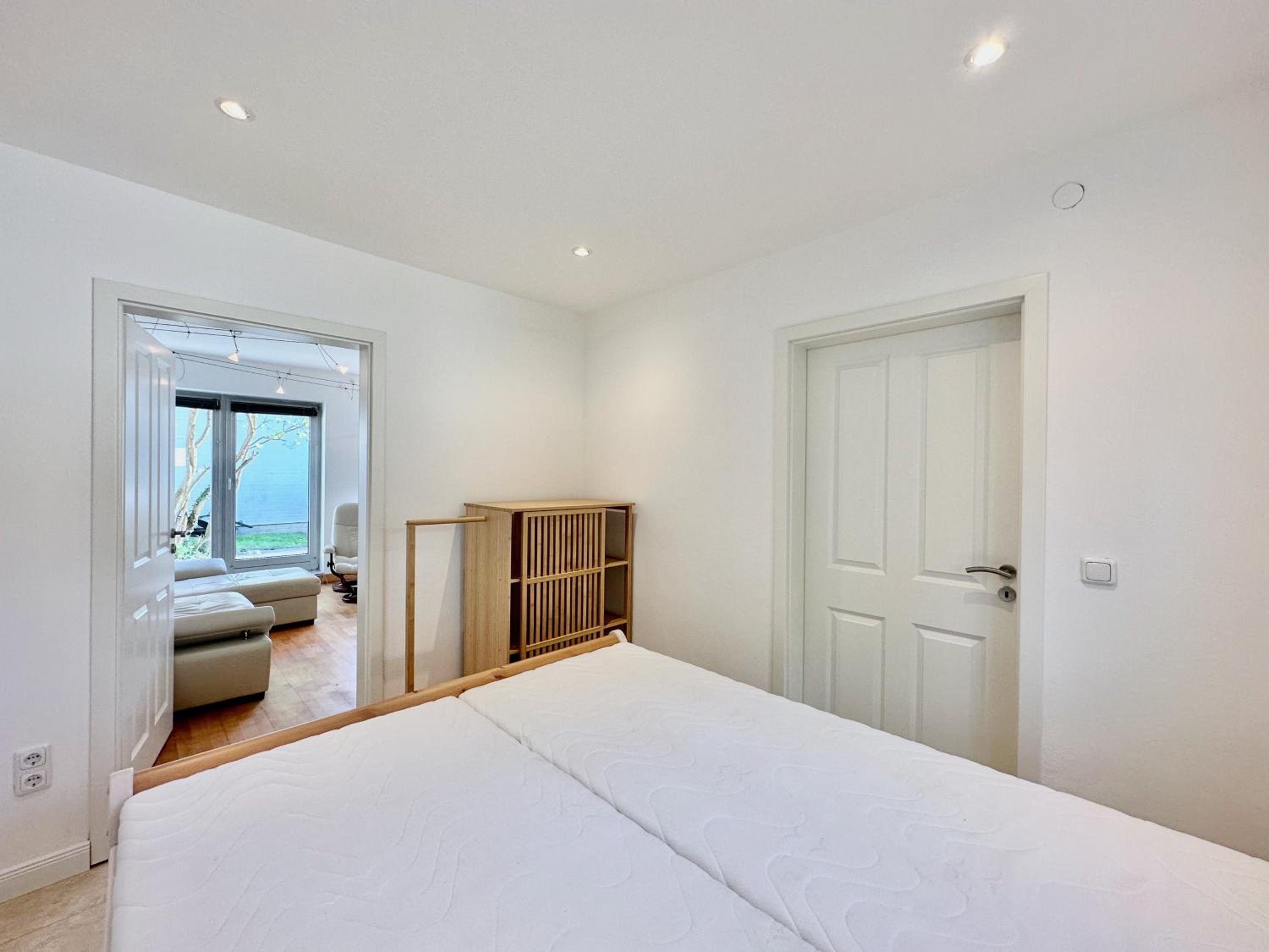 One-Bedroom Apartment photo 3
