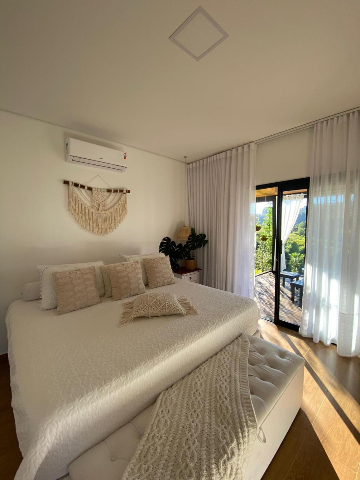 Deluxe Bungalow photo 1