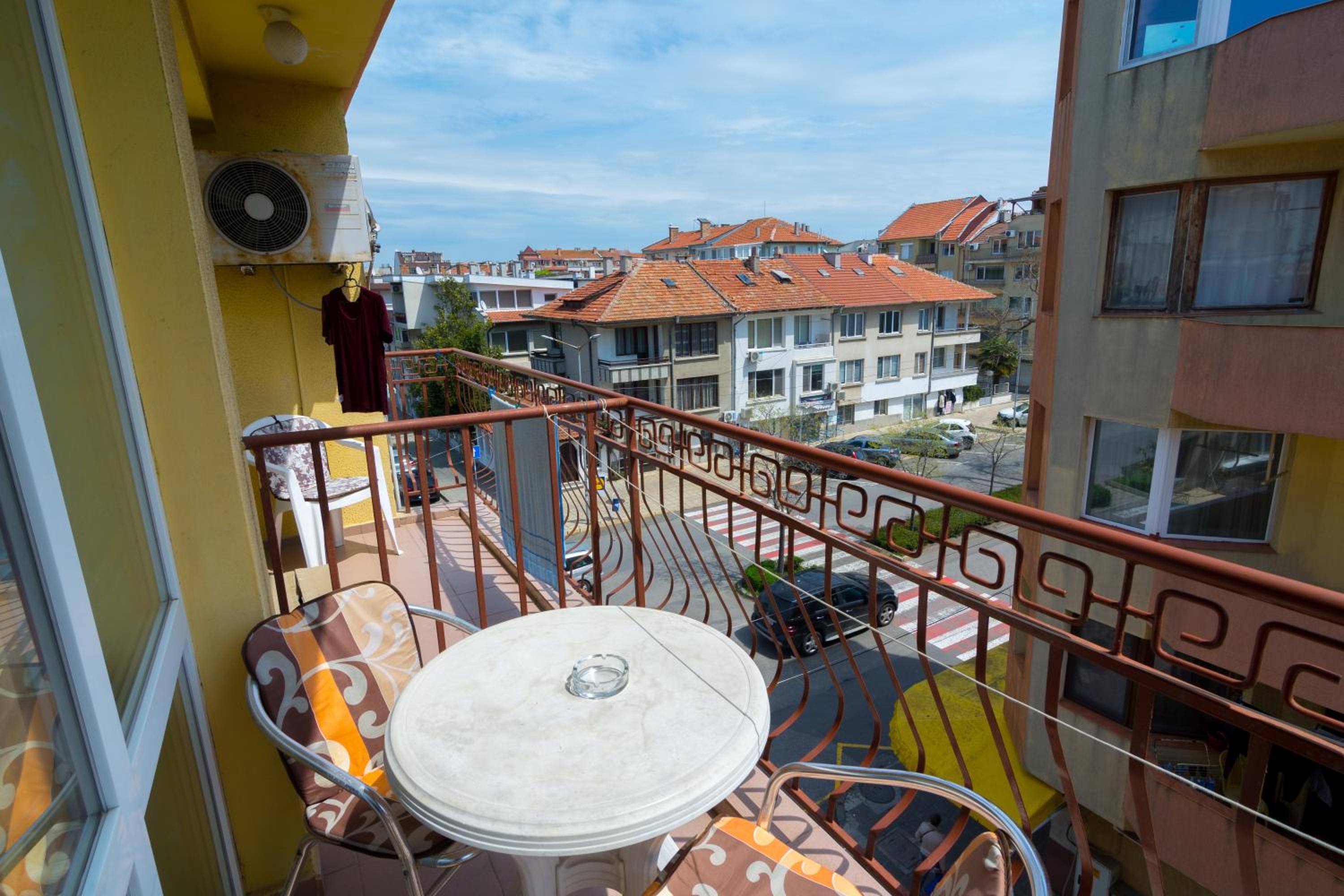 Two-Bedroom Suite with Balcony - Photo 57