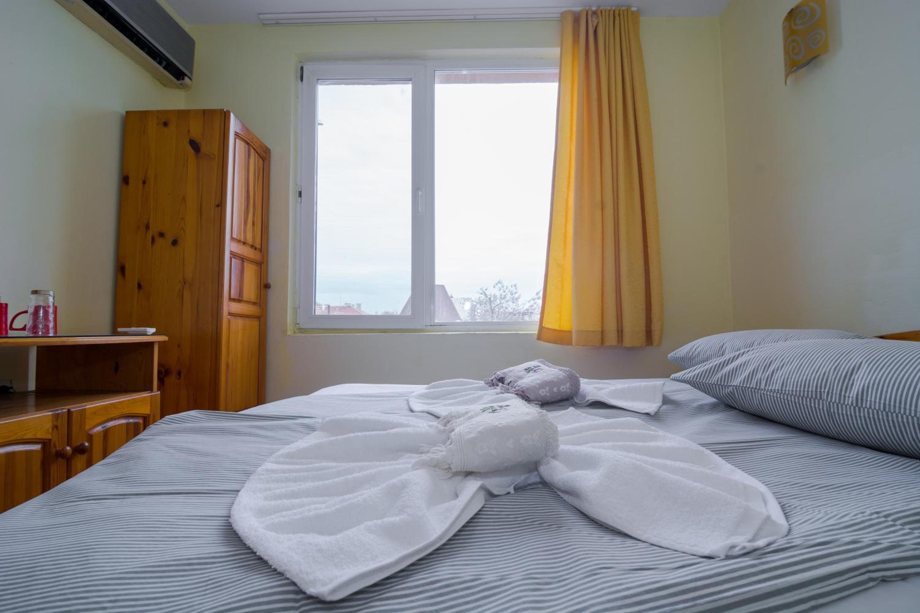 Two-Bedroom Suite with Balcony - Photo 54