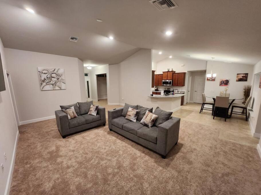 Four-Bedroom House photo 1
